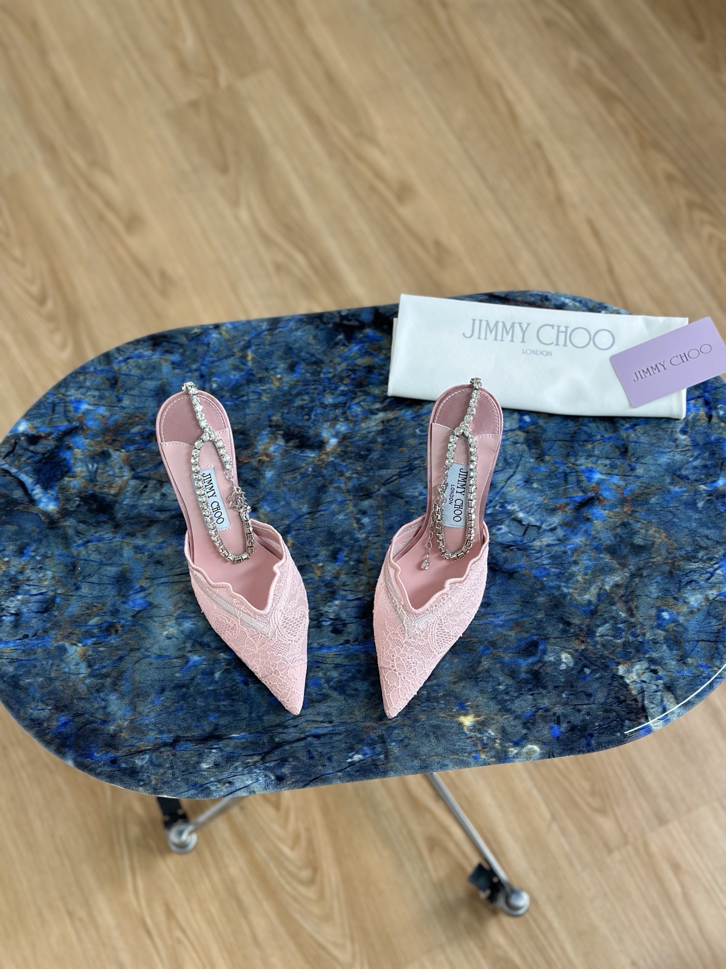JIMMY CHOO Escarpins Sandales à talons Sandales à brides arrière Bout pointu Chaussures décolletées Brides en cristal + cuir de mouton importé Cuir de mouton grainé cristal