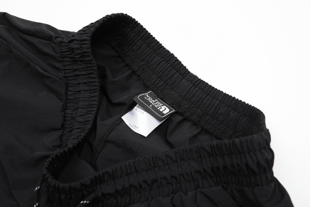 GTR#601: TNF Black City Shorts with Dry-Drive Nylon Fabric, Classic Colors & Various Sizes - 图片 8
