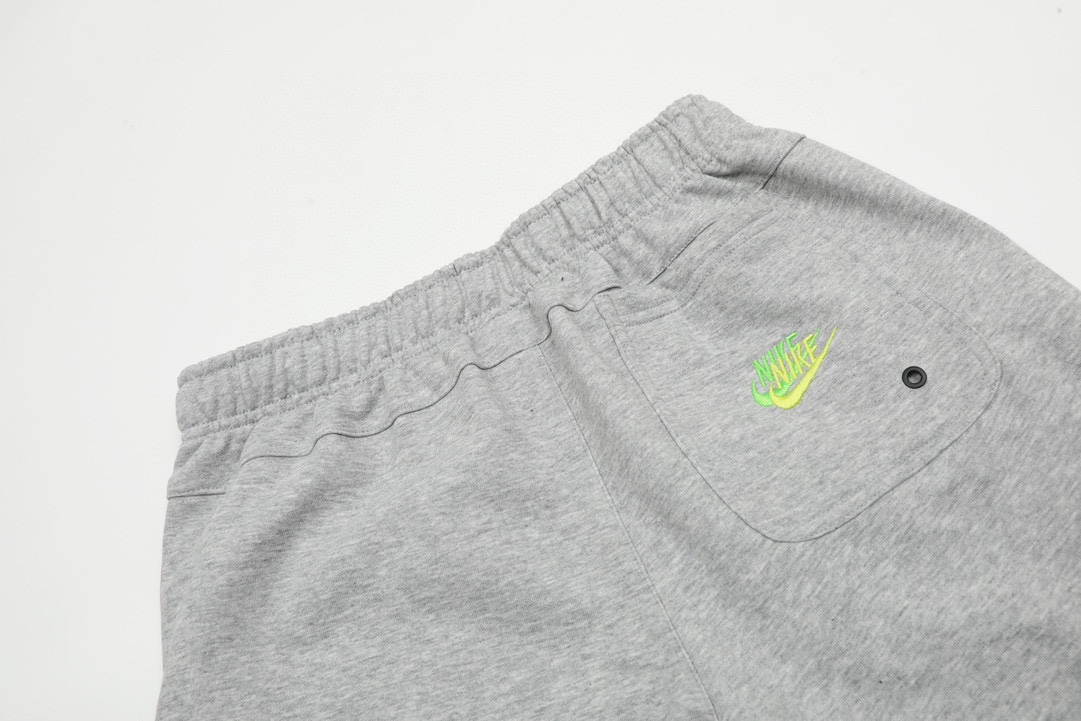 Nike Sportswear Embroidered Cotton Shorts – Premium Quality and Stylish Design - 图片 7