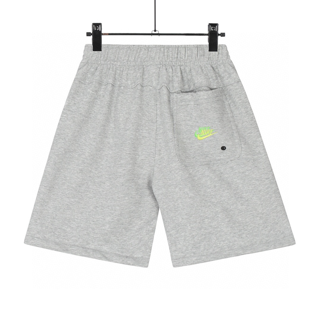 Nike Sportswear Embroidered Cotton Shorts – Premium Quality and Stylish Design - 图片 3
