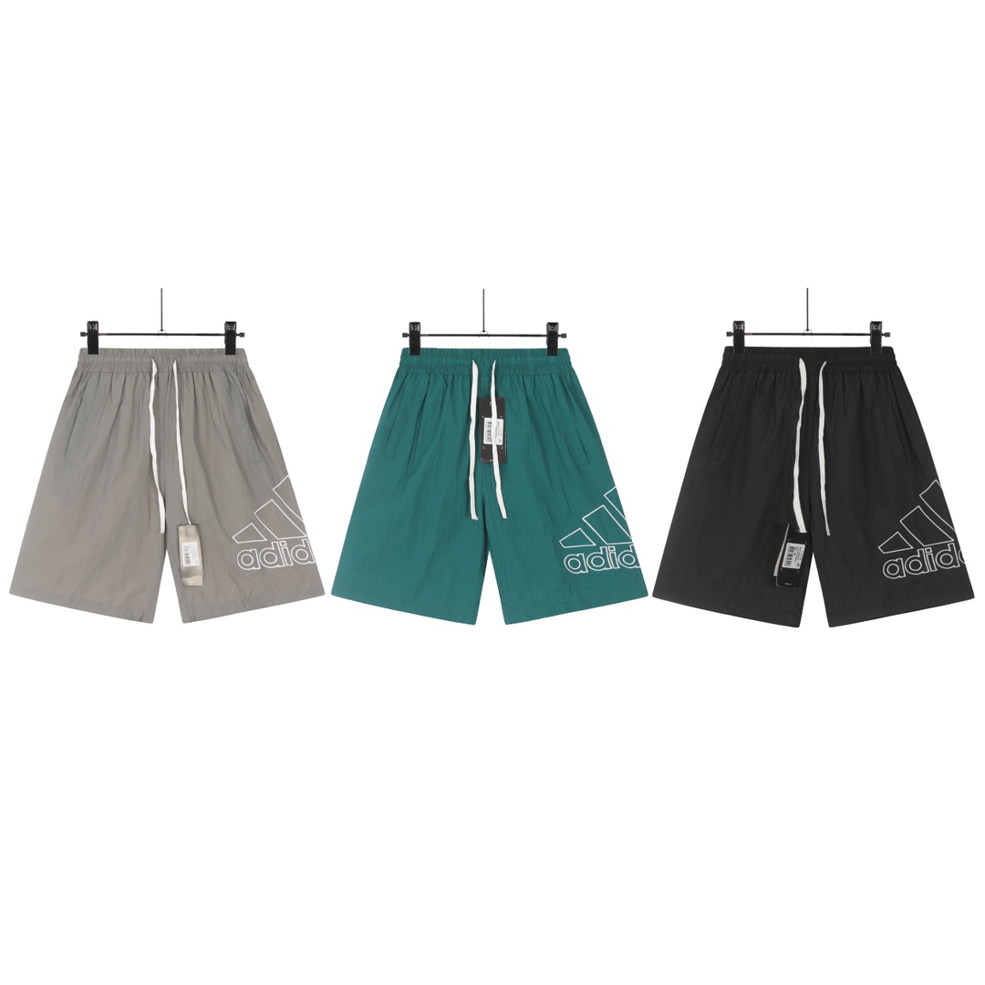 Adidas Summer 2022 Collection: Comfortable, Stylish Knitted Shorts with Embroidered Logo - 图片 1