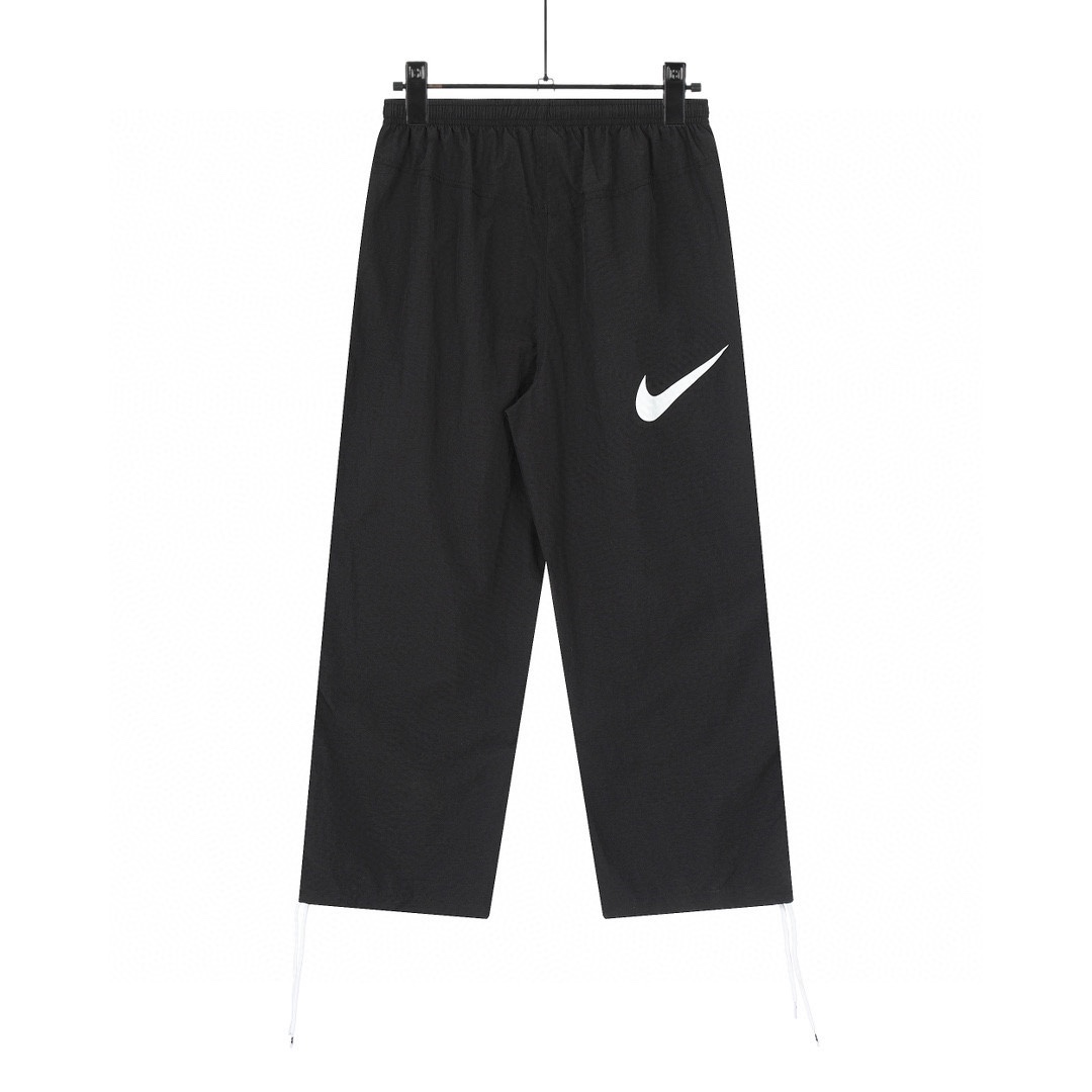 Stussy x Nike Basketball Shorts Collaboration: Street Culture Meets Sportswear - 图片 3