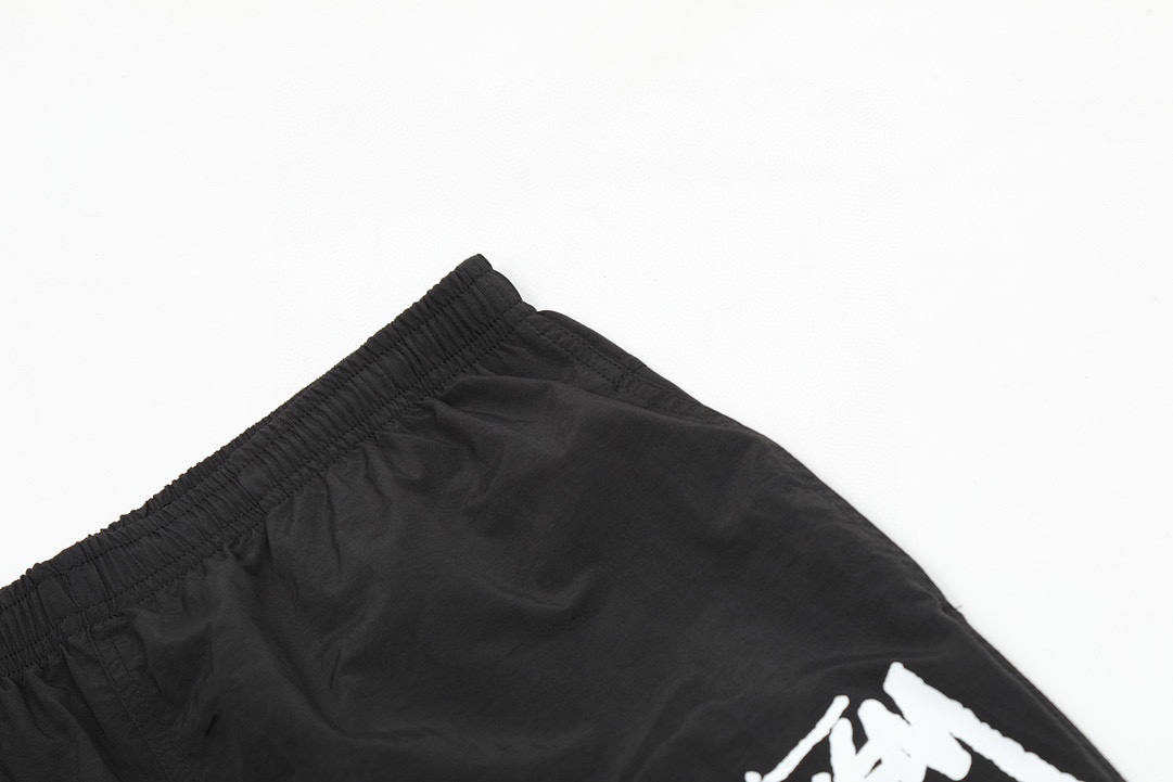 Stussy x Nike Basketball Shorts Collaboration: Street Culture Meets Sportswear - 图片 5