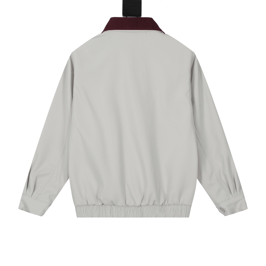 #2227  188💰
-Ralph Lauren 拉夫劳伦24ssRL胸前经典战马logo刺绣夹克拉链外套

-单品采用定制面料、购入原版打造 全套定制辅料 细节决定成败 重磅秋冬新款 
上身效果非常nice  宽松版型 

颜色：图片色
尺码：M-XXL

尺码	衣长	胸围	袖长	肩宽	
M	64	108	59	-	
L	66	112	60	-	
XL	68	116	61	-	
2XL	70	120	62	-