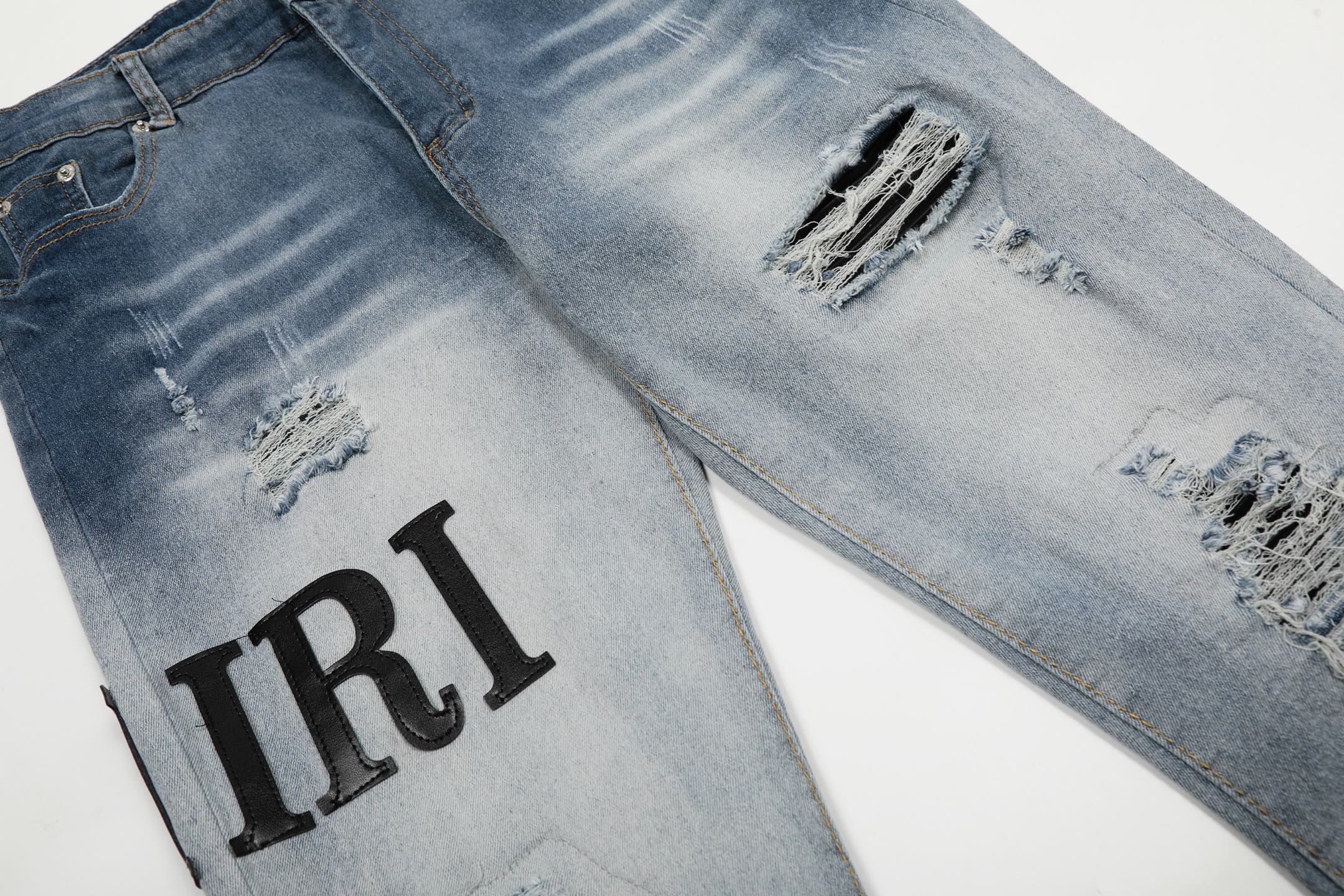 “AMIRI Embroidered Jeans: Soft, Comfortable Tailored Pants in Picture Color (Sizes 30-36)” - 图片 9