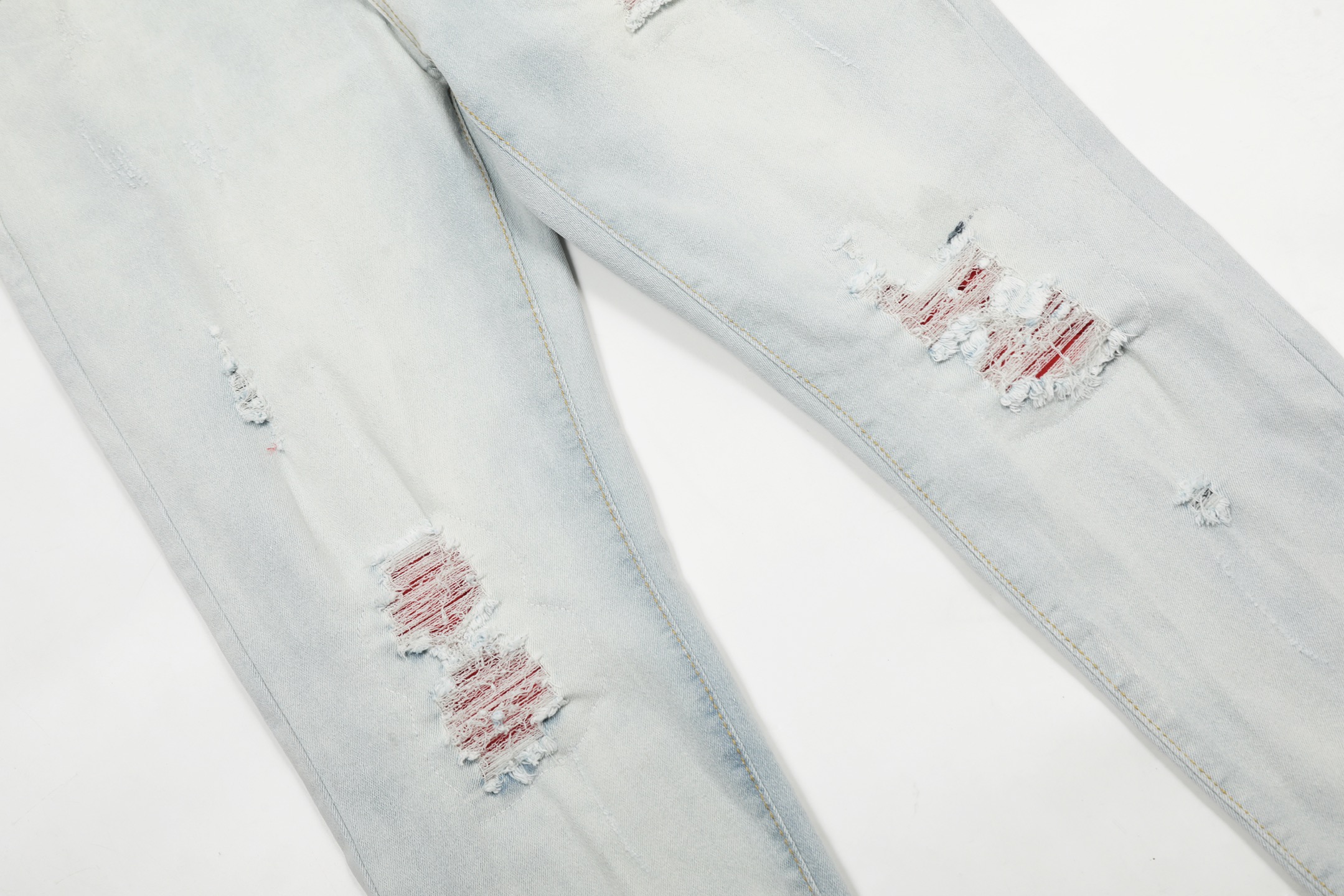 “AMIRI Embroidered Jeans and Pants: Soft, Comfortable, Customized Tailoring in Picture Color” - 图片 9