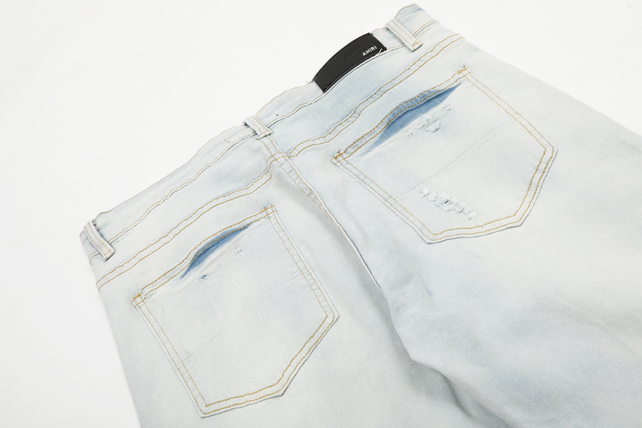“AMIRI Embroidered Jeans and Pants: Soft, Comfortable, Customized Tailoring in Picture Color” - 图片 7