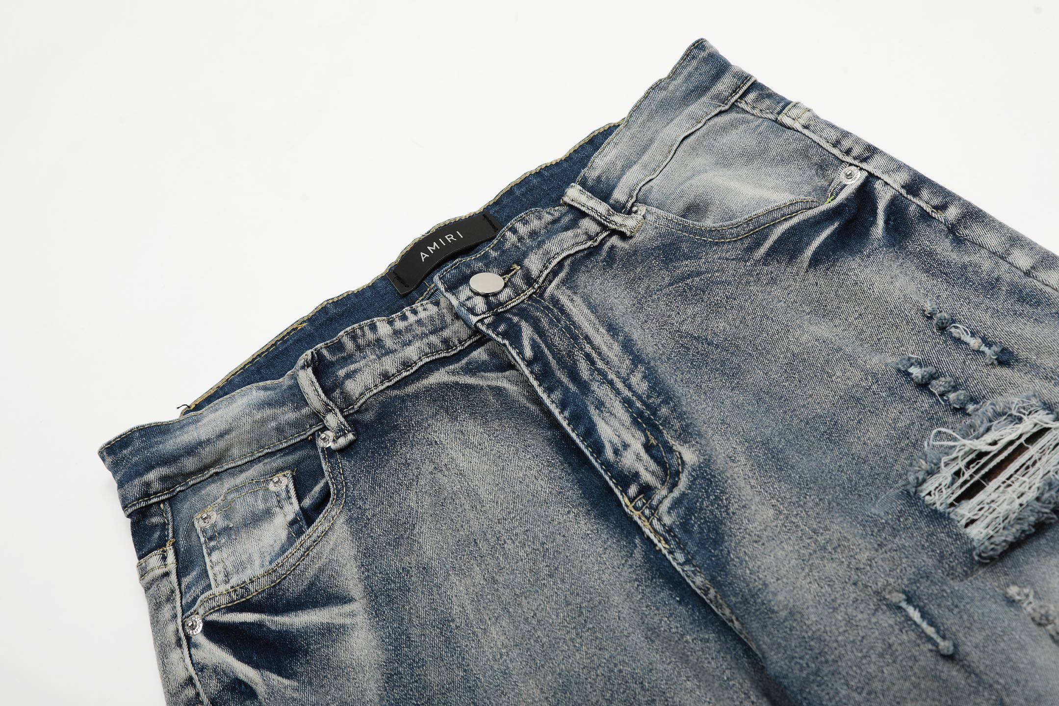 Amiri Clothing: High Street Fashion with Unique American Style and Quality Jeans - 图片 4