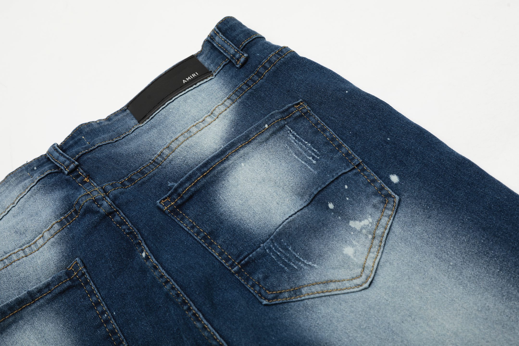 Amiri Fashion Brand Overview: Quality Jeans and Street Style for Fashion Players - 图片 9