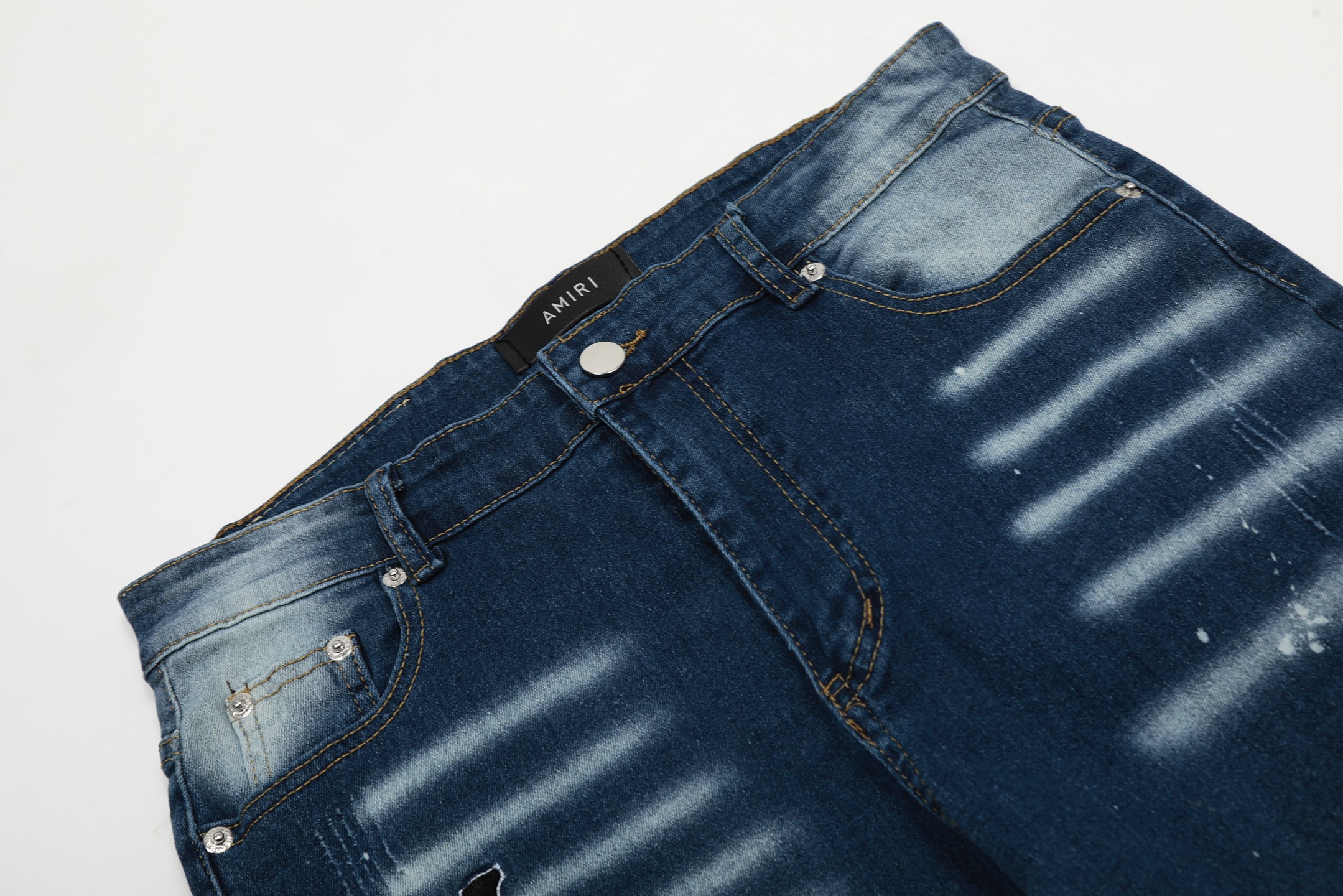 Amiri Fashion Brand Overview: Quality Jeans and Street Style for Fashion Players - 图片 4