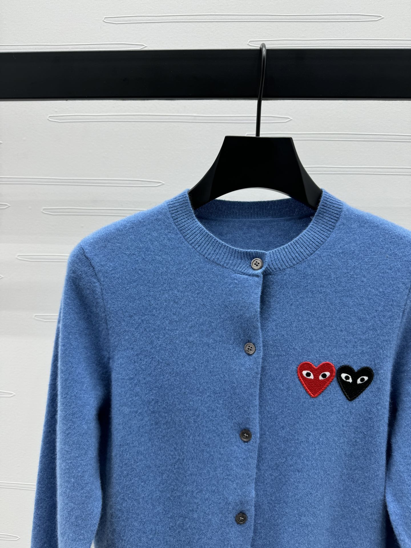 “2024 New Series: High-Quality Women’s Suit with Monolithic Design and Badge Logo Embroidery” - 图片 3