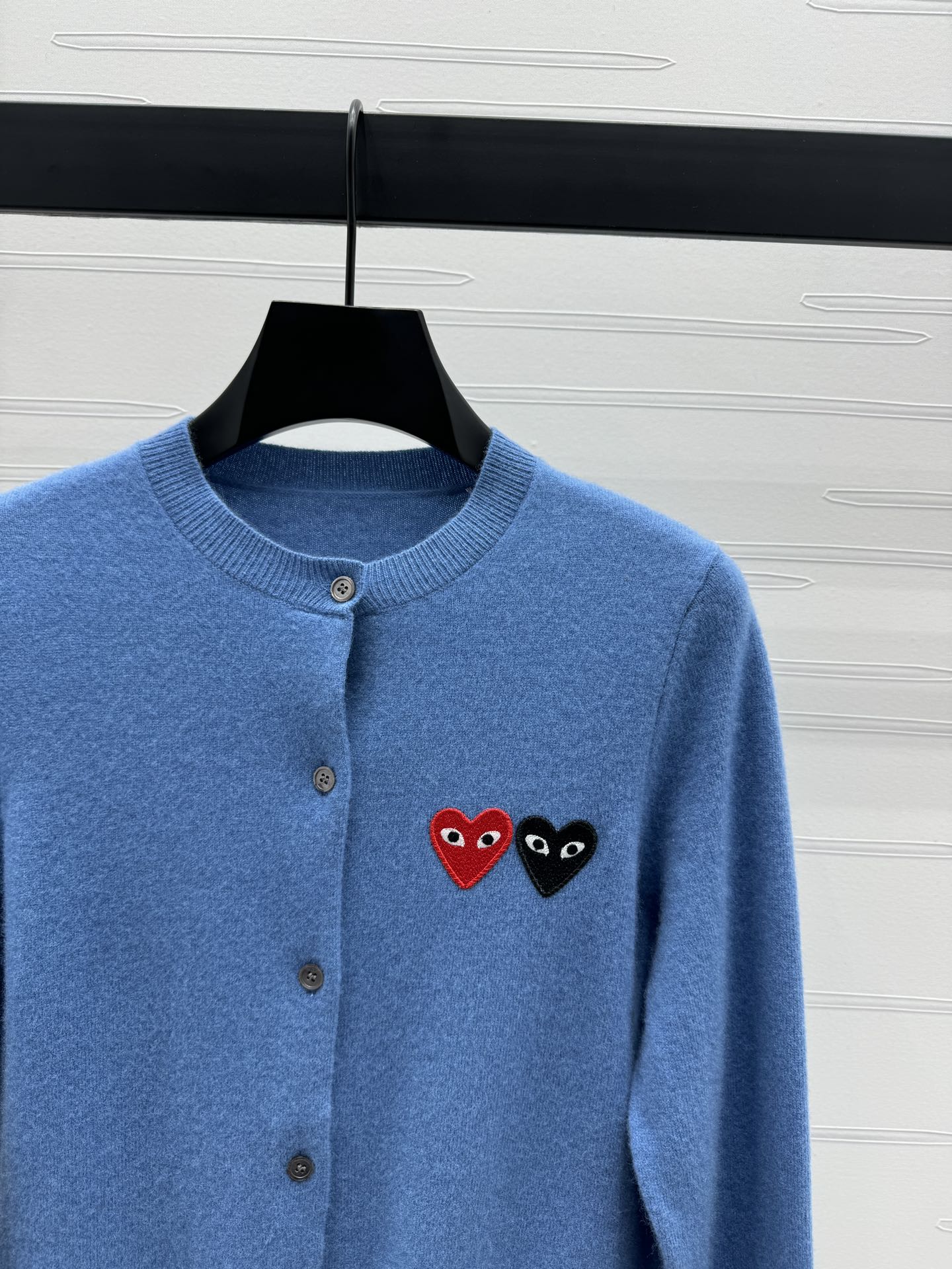 “2024 New Series: High-Quality Women’s Suit with Monolithic Design and Badge Logo Embroidery” - 图片 2