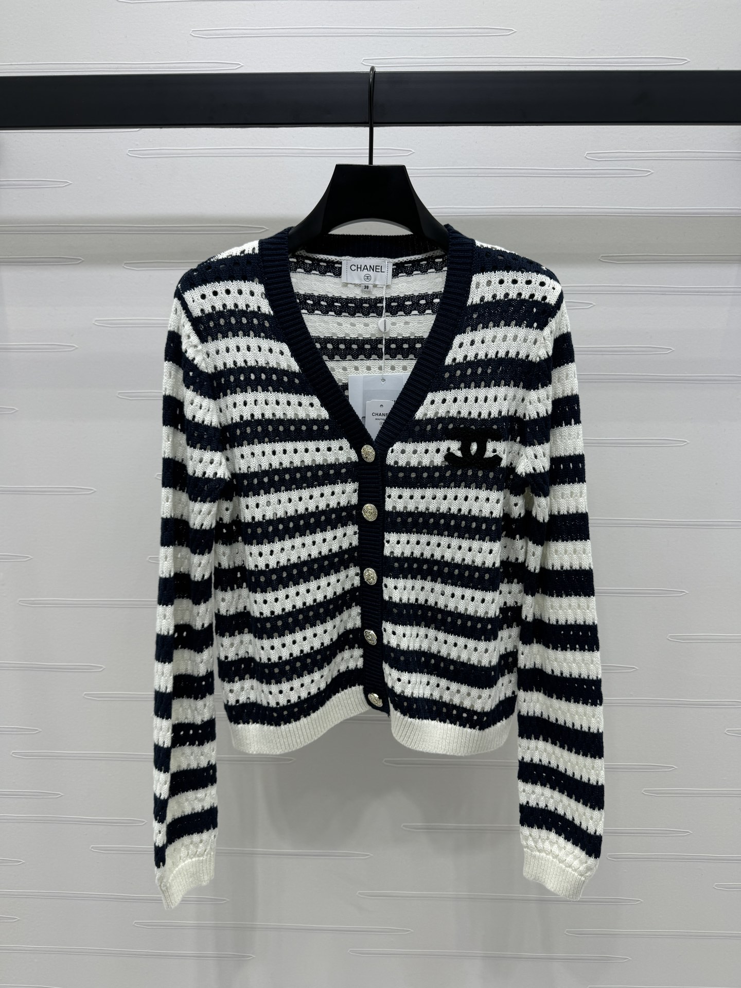 Acquista il lusso 2024
 Chanel Abbigliamento Cardigan Maglione Bianco Ricamo Lavorazione a maglia Collezione Autunno Maniche lunghe