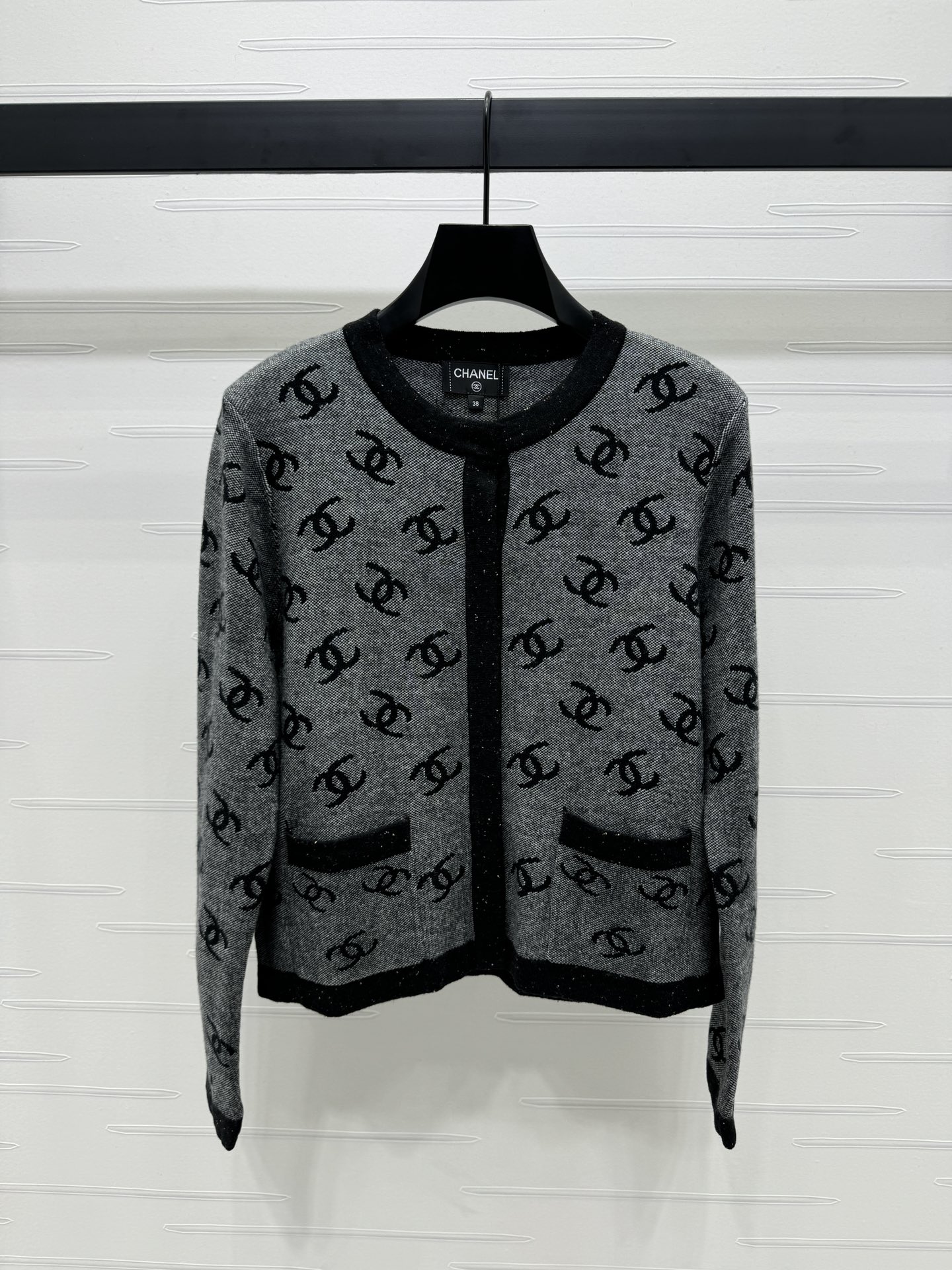 Chanel Abbigliamento Cardigan Lavorazione a maglia Collezione Autunno/Inverno Maniche lunghe