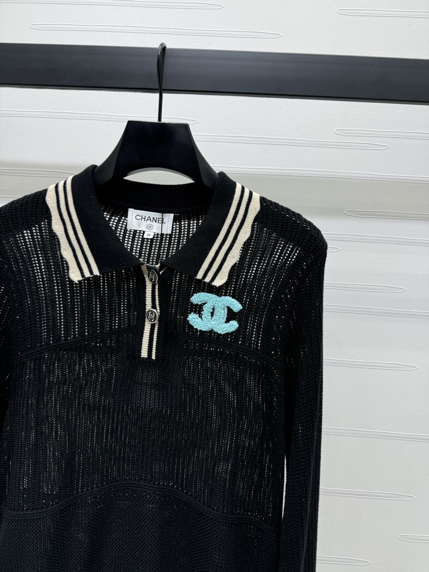 [Chanel Women