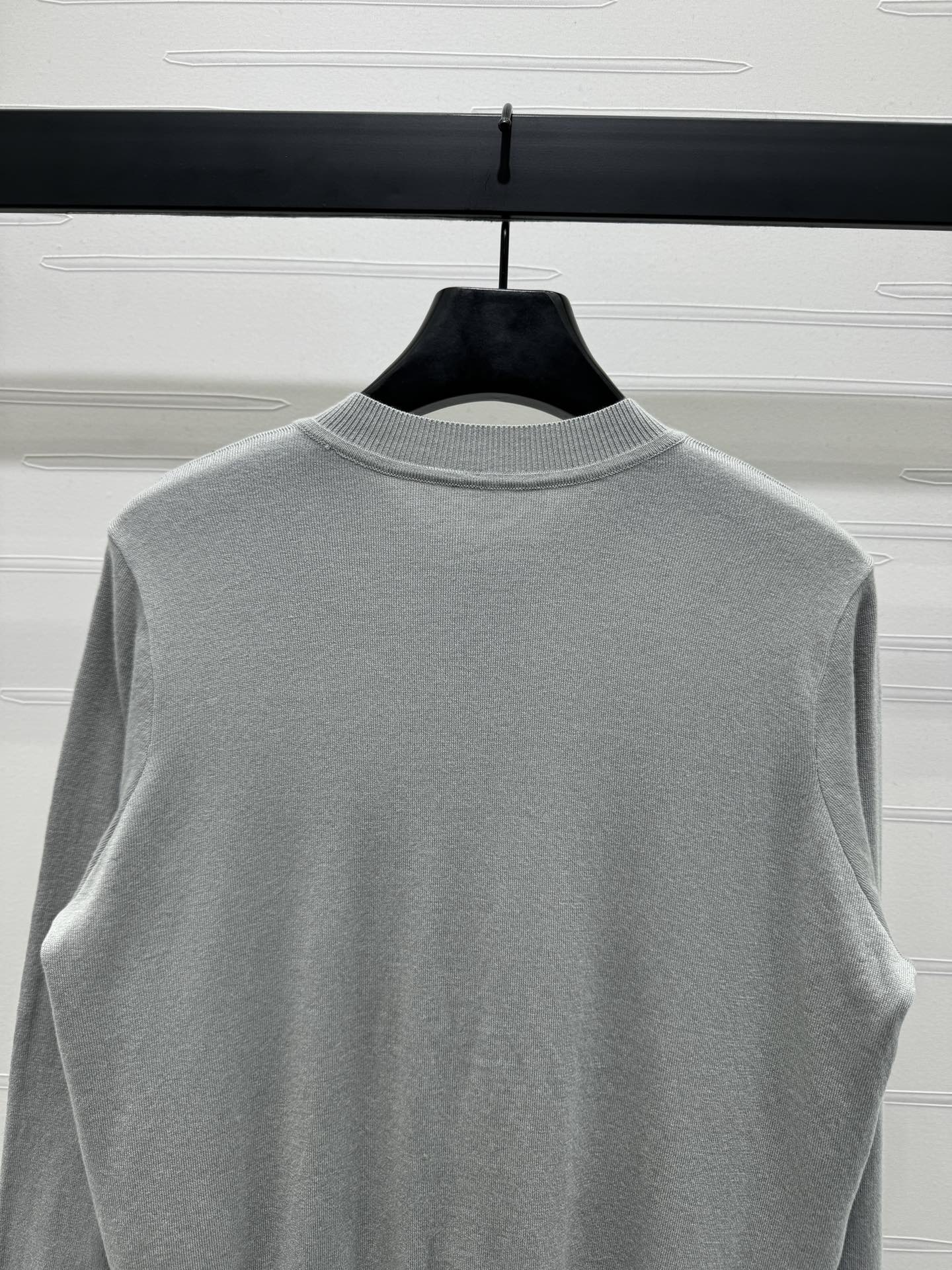 2024 Autumn Winter Women’s Clothes: High-Quality Top by Tory BURC - 图片 6