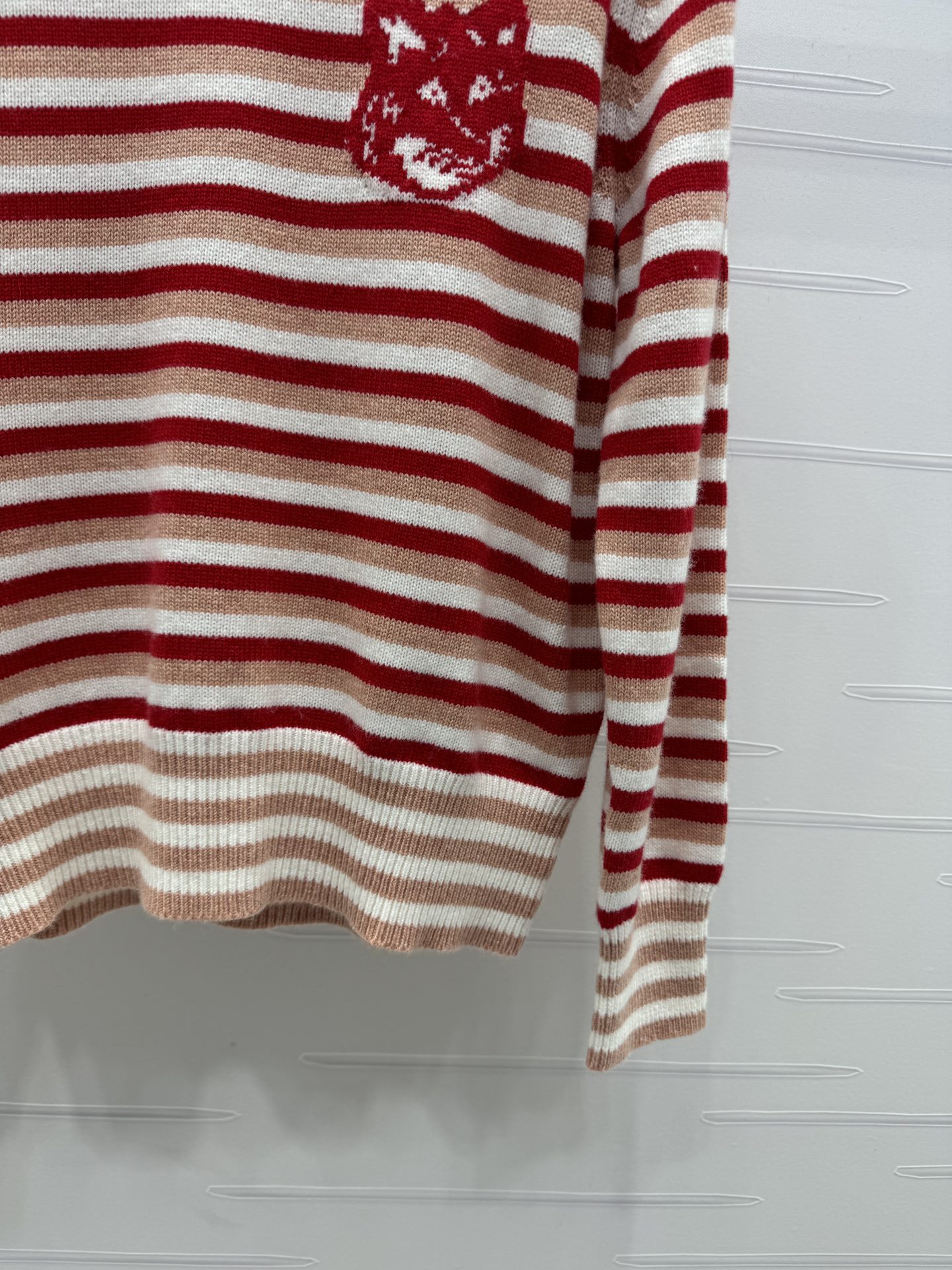 “High-Quality Kenzo Women’s Sweater: Imported Wool, Stylish and Classic Design” - 图片 6