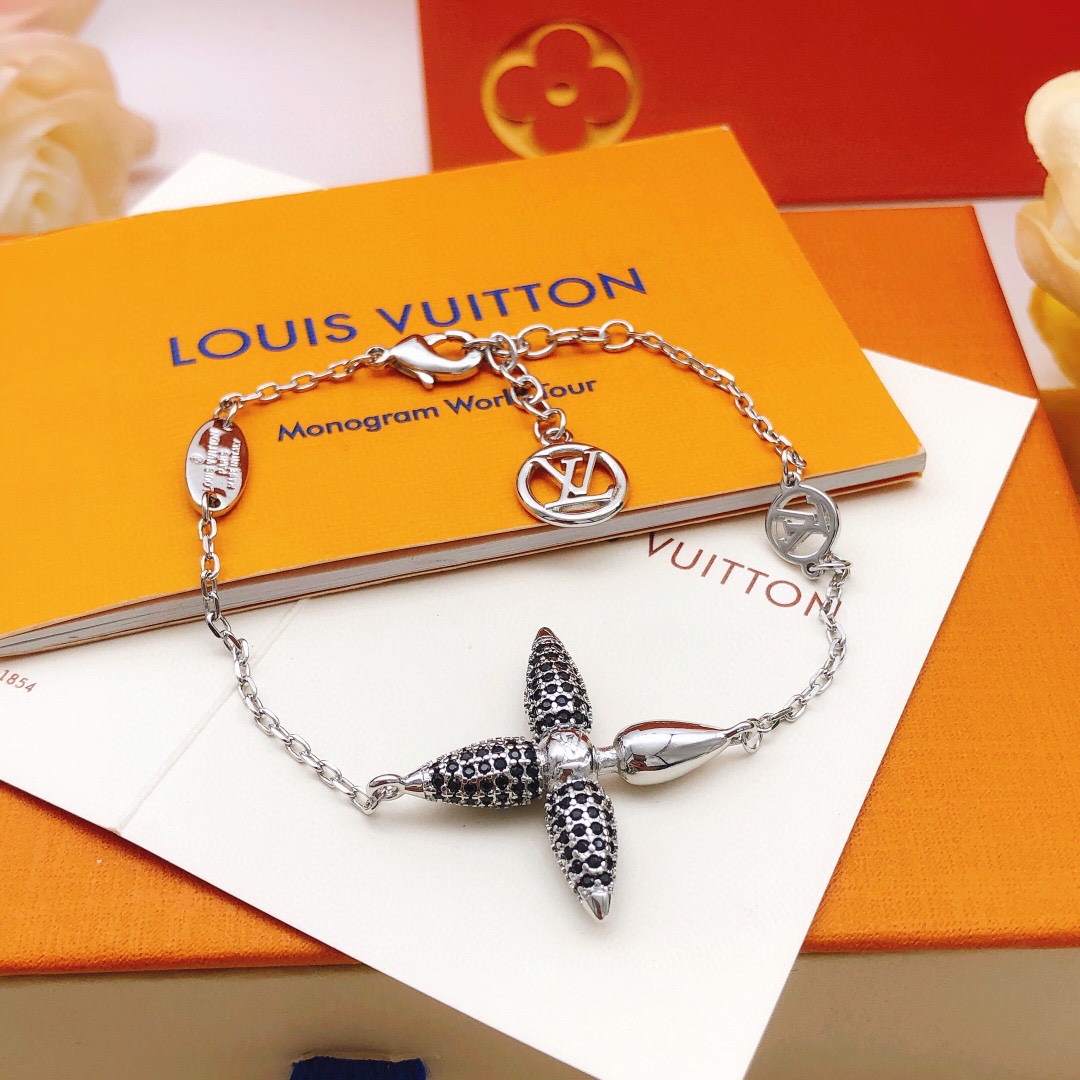 Lv*最新款🆕🆕镶嵌黑钻手链】一致ZP黄铜材质 5