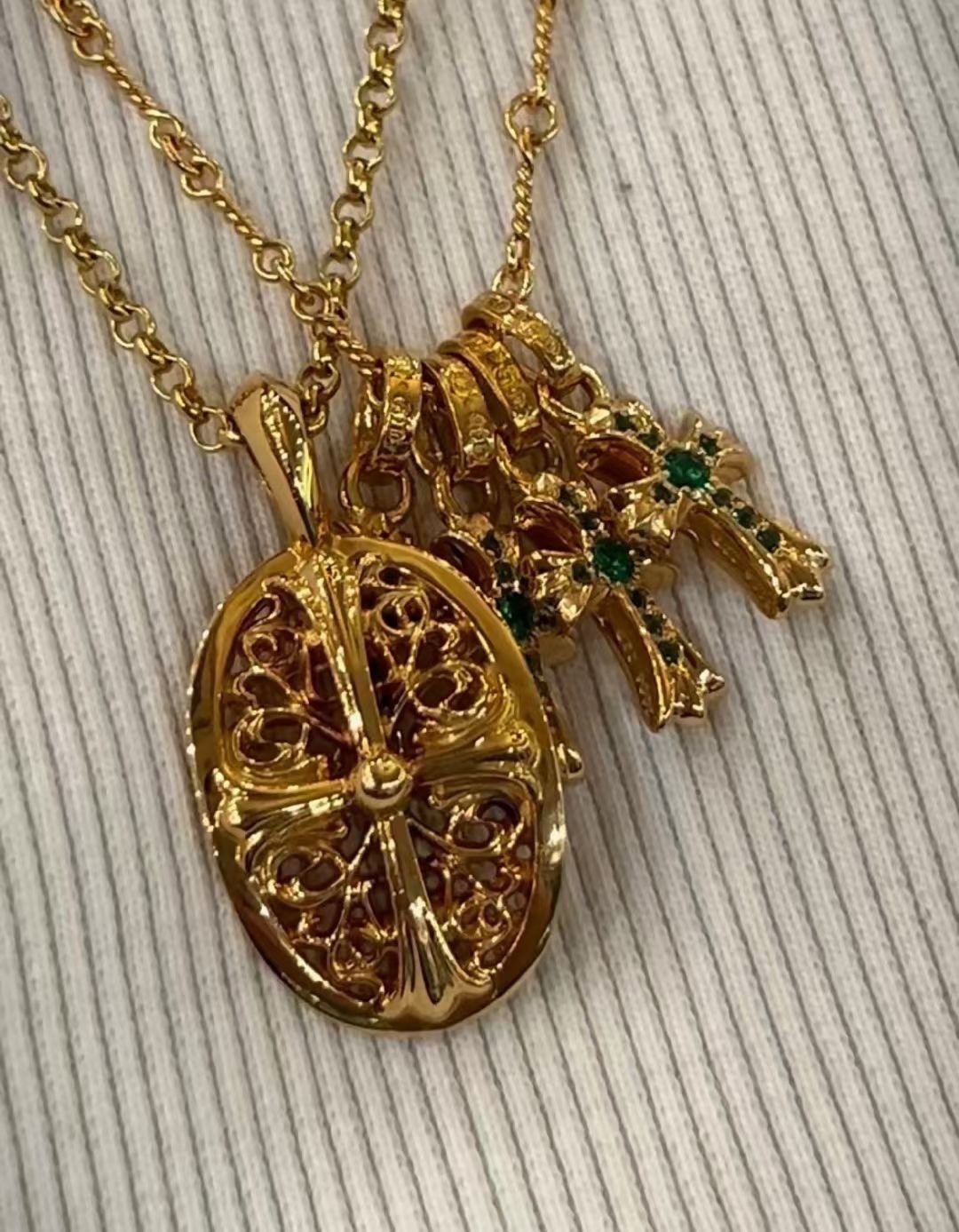Gold-plated custom with diamond setting