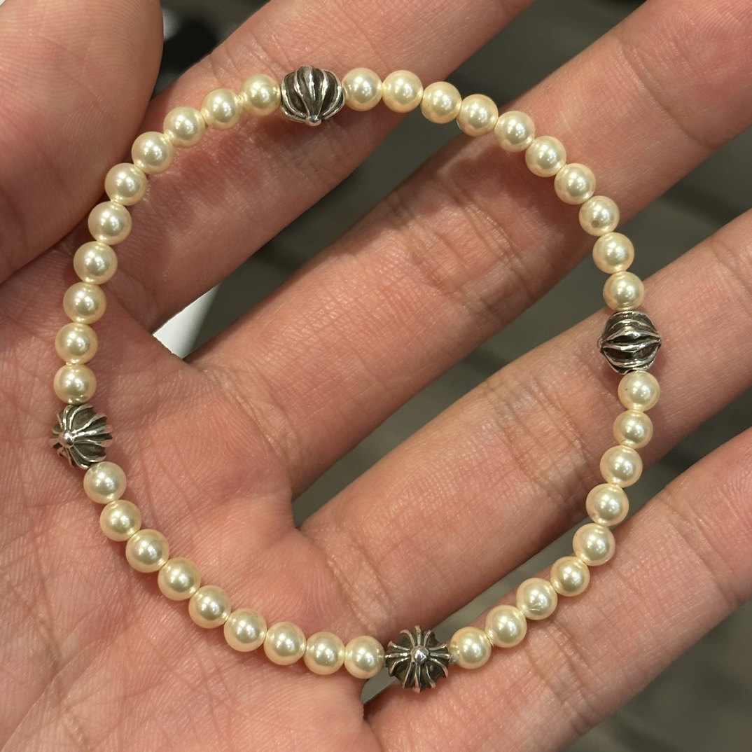 Silver bead bracelet