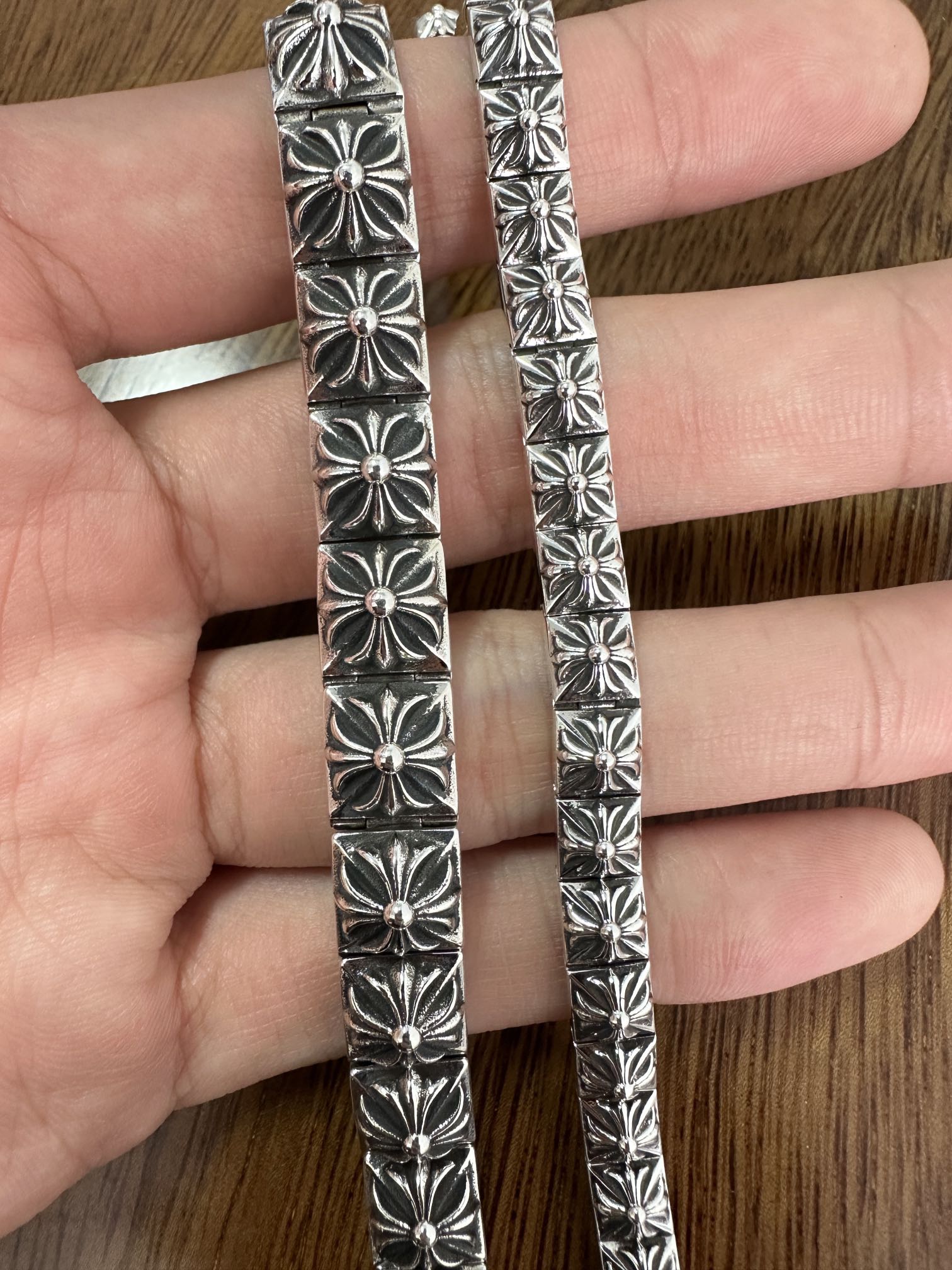 Bracelets & Bangles