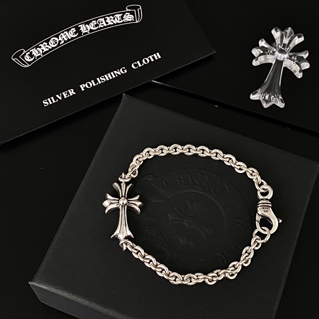 Bracelets & Bangles