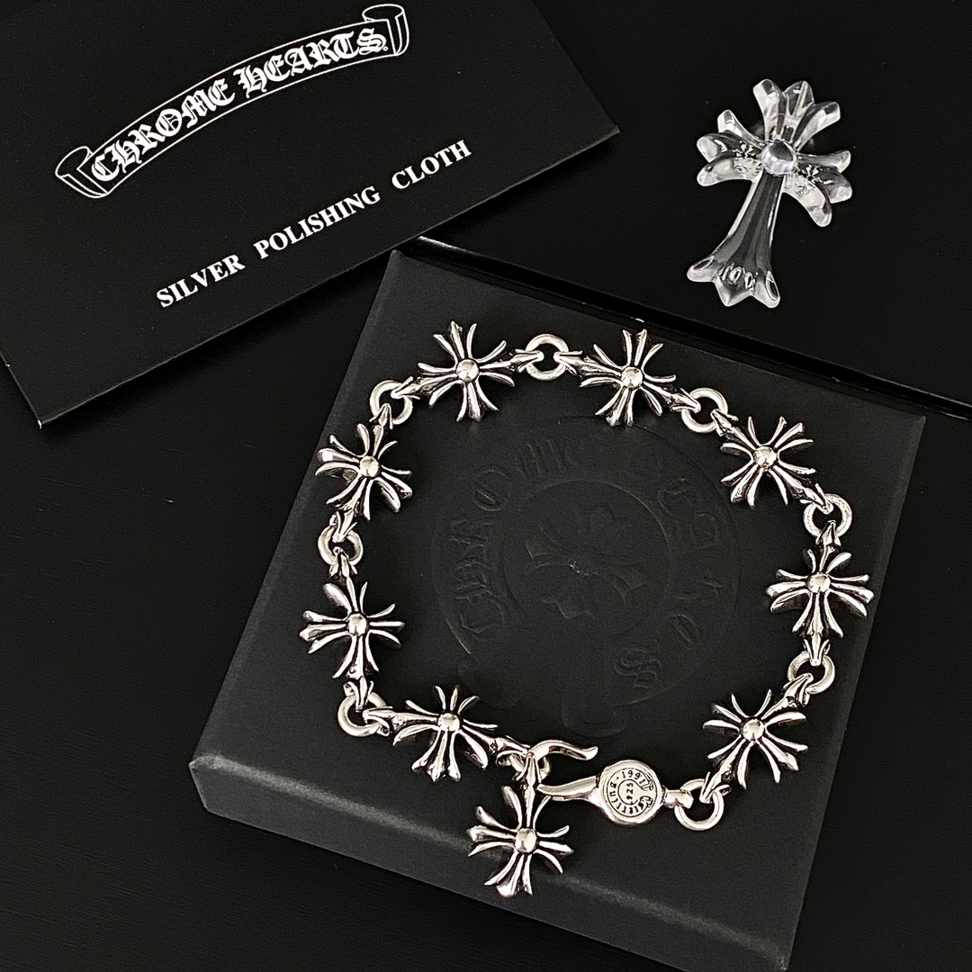 Bracelets & Bangles
