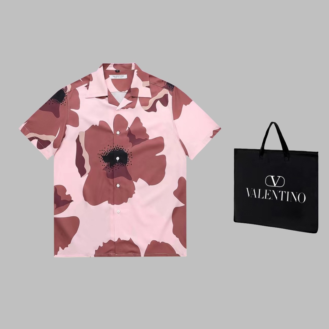 Valentino Shorts in Picture Color with Custom Options for Men and Women - 图片 1