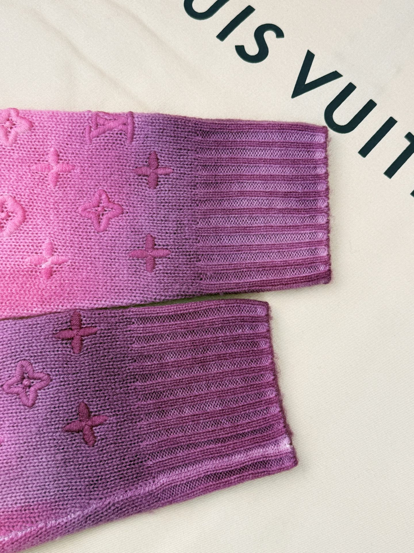 루이비통 여성 가디건 142690 Louis Vuitton Cardigan 상세 이미지 7