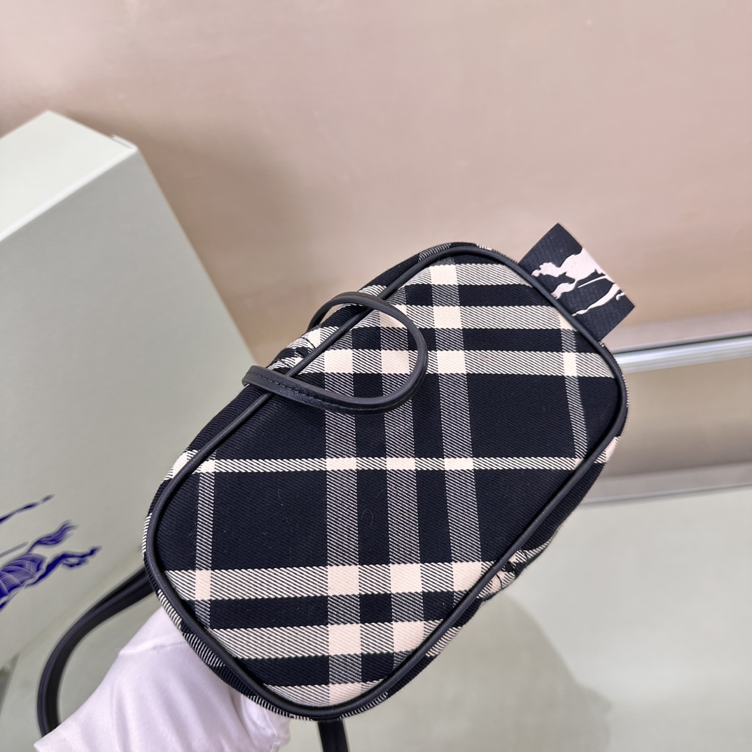 Burberry B’s latest bucket bag