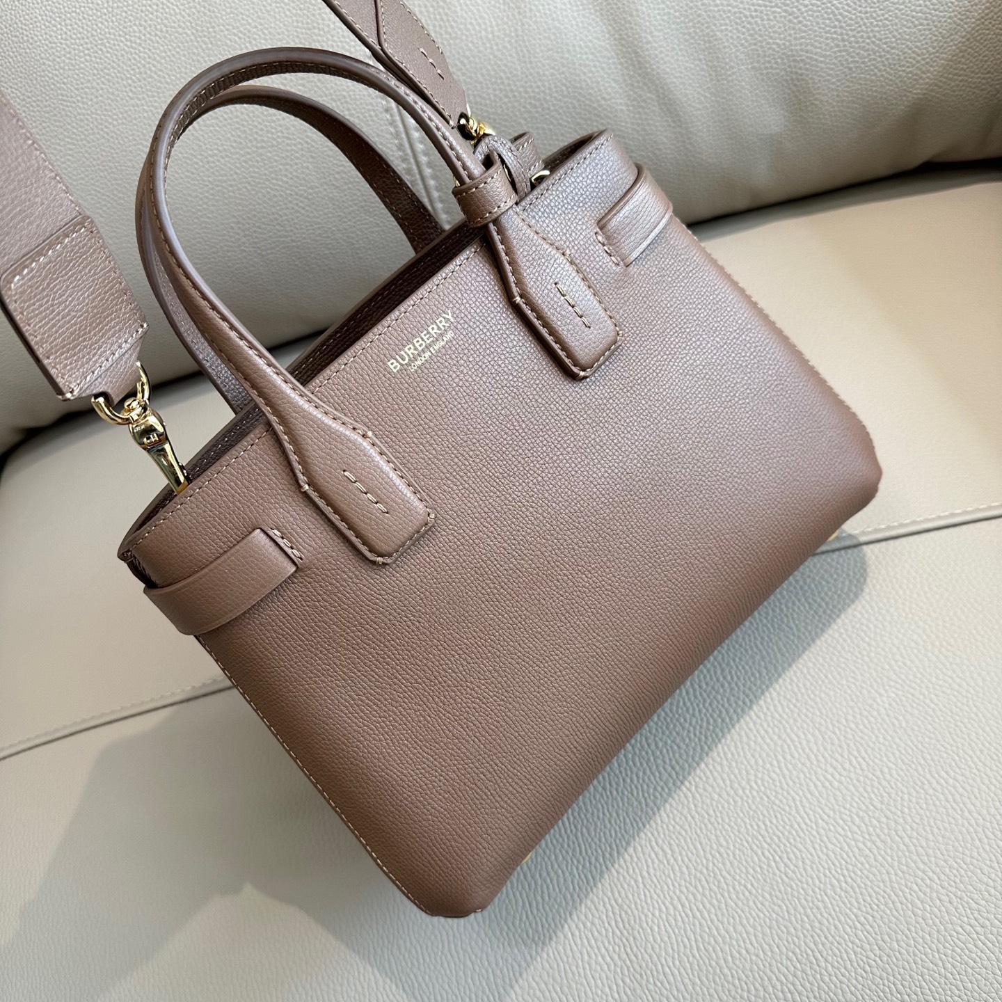 B Vintage 26 x 12 19cm🧳 68000083