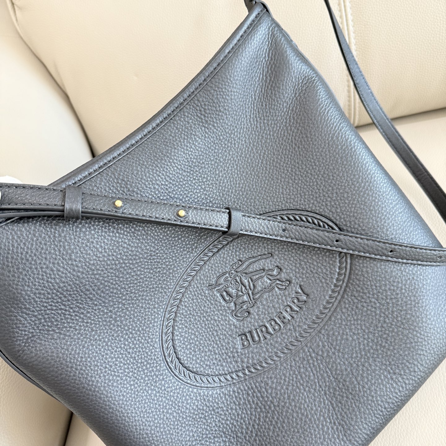 Burberry Highlands 肩背包