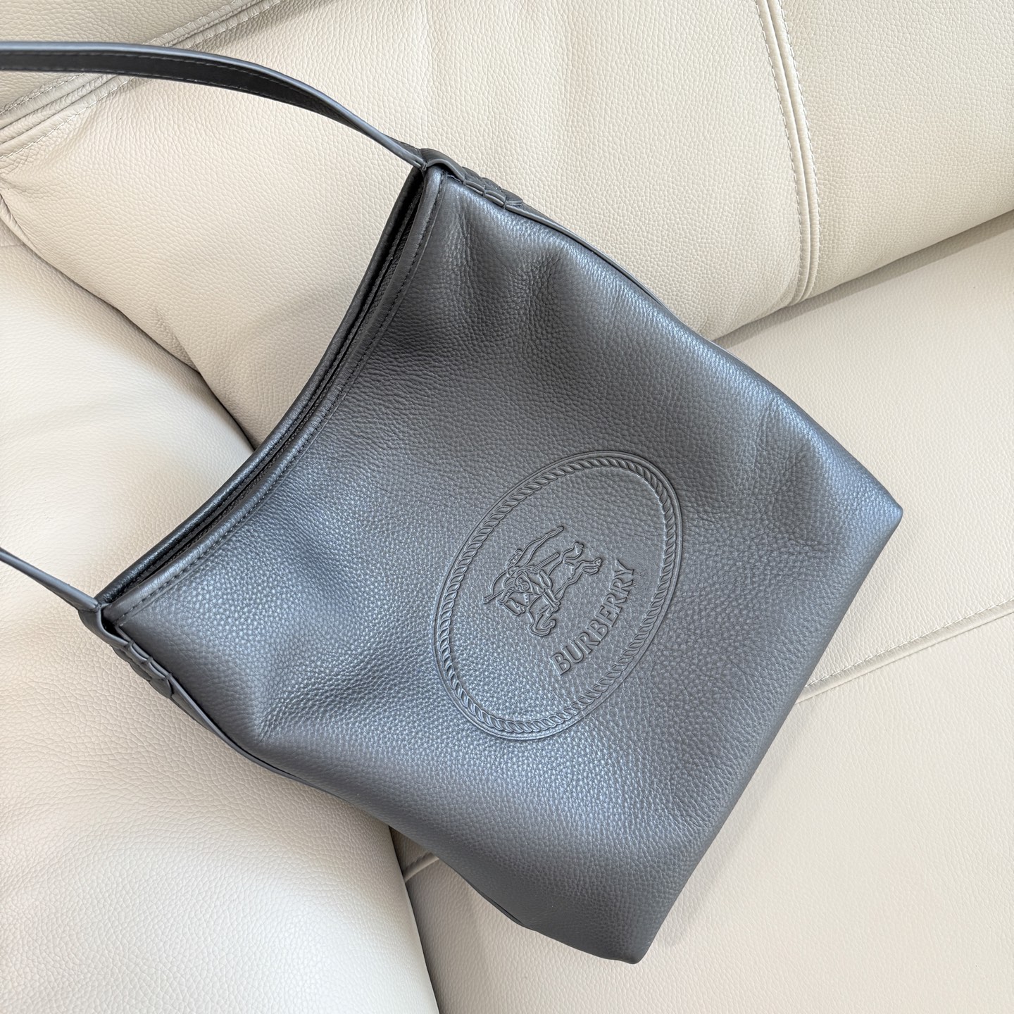 Burberry Highlands 肩背包