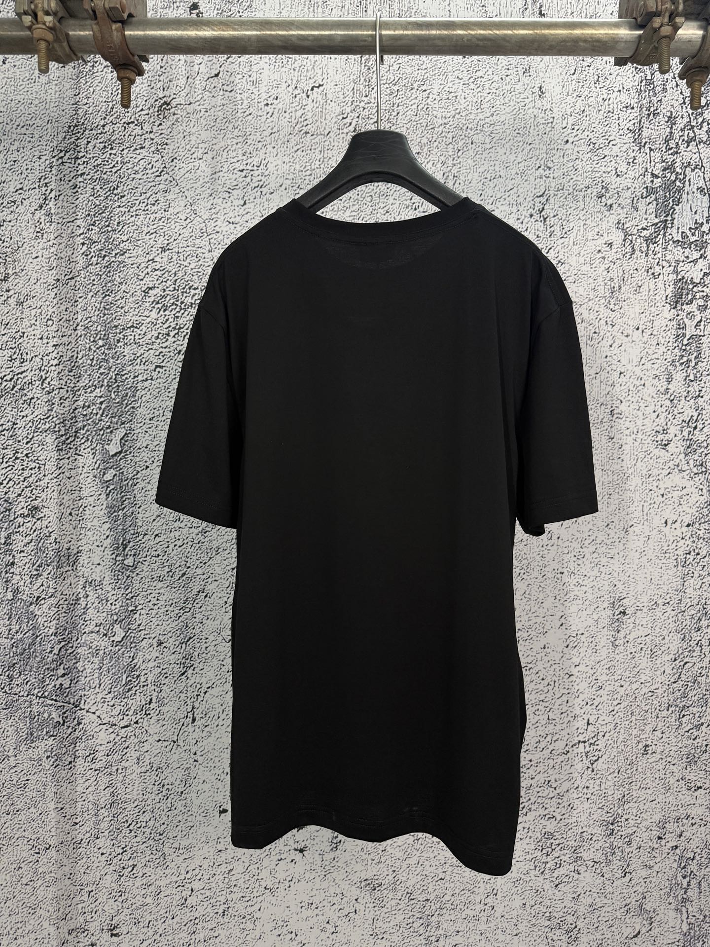 Saint Laurent Yves Saint Laurent 圣罗兰 26ss YSL纯色徽标刺绣圆领短袖T恤