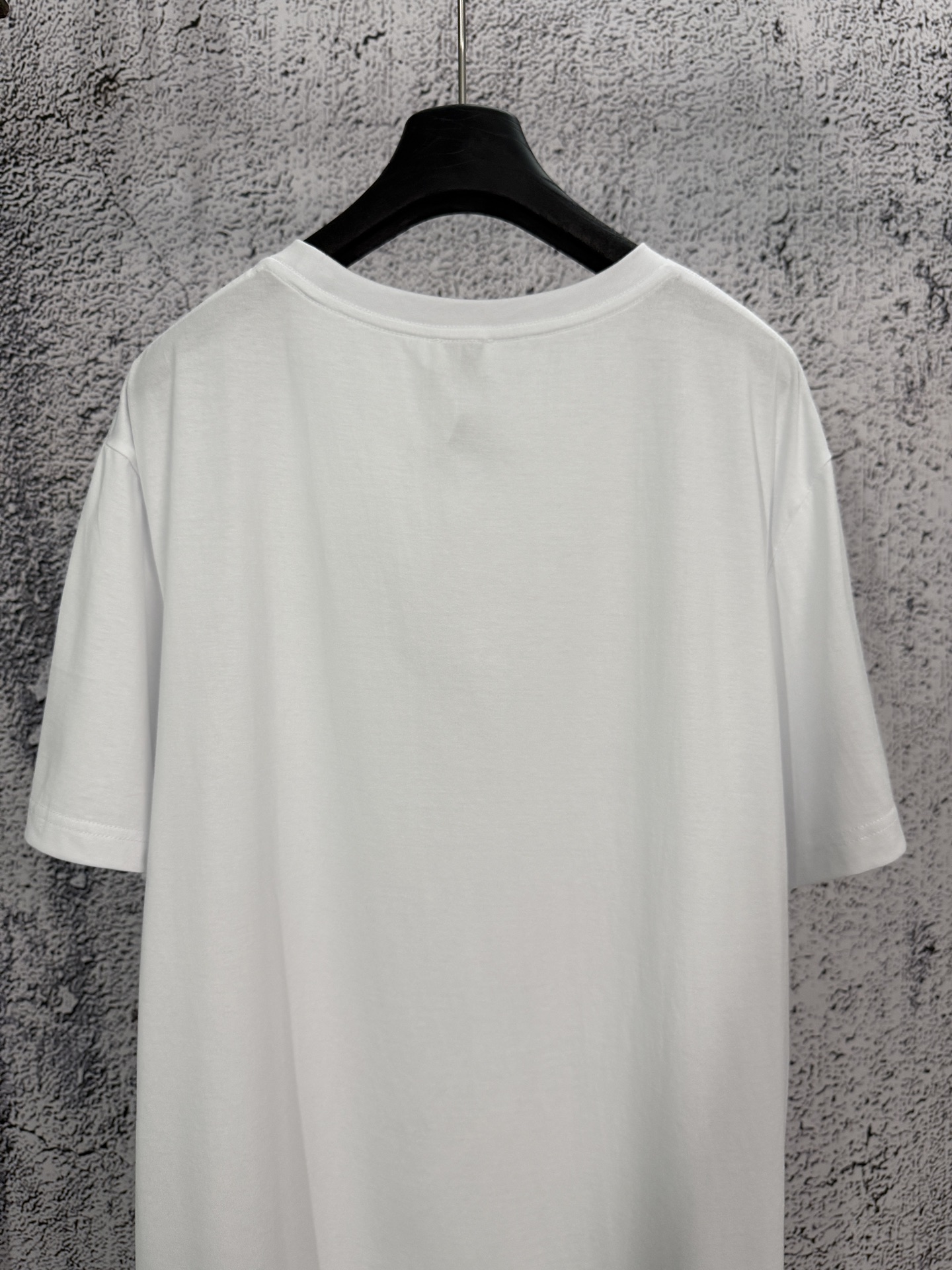 Saint Laurent Yves Saint Laurent 圣罗兰 26ss YSL纯色徽标刺绣圆领短袖T恤