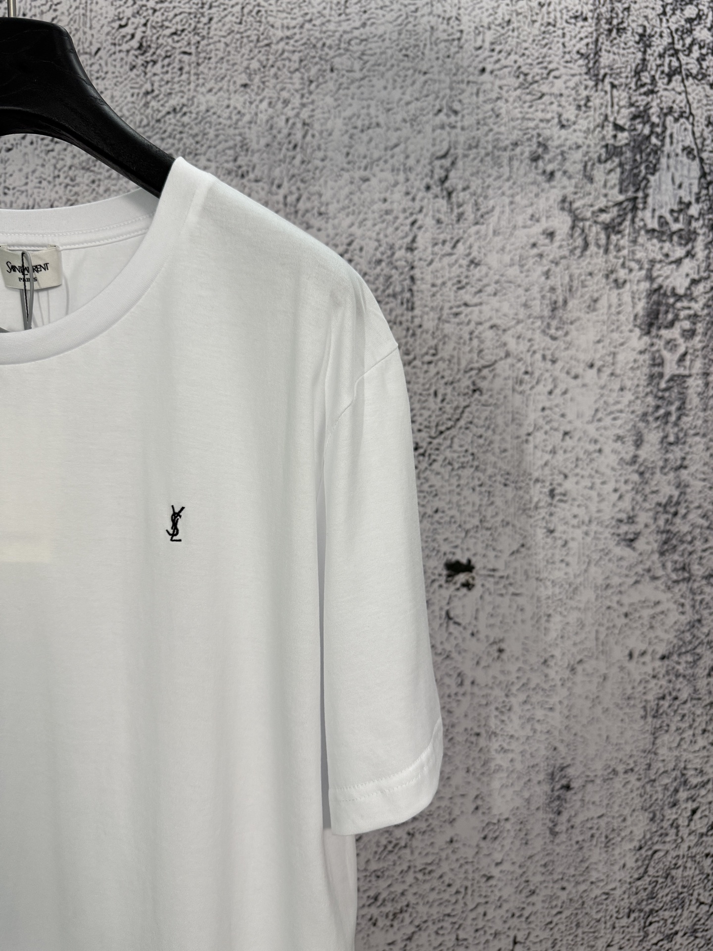 Saint Laurent Yves Saint Laurent 圣罗兰 26ss YSL纯色徽标刺绣圆领短袖T恤