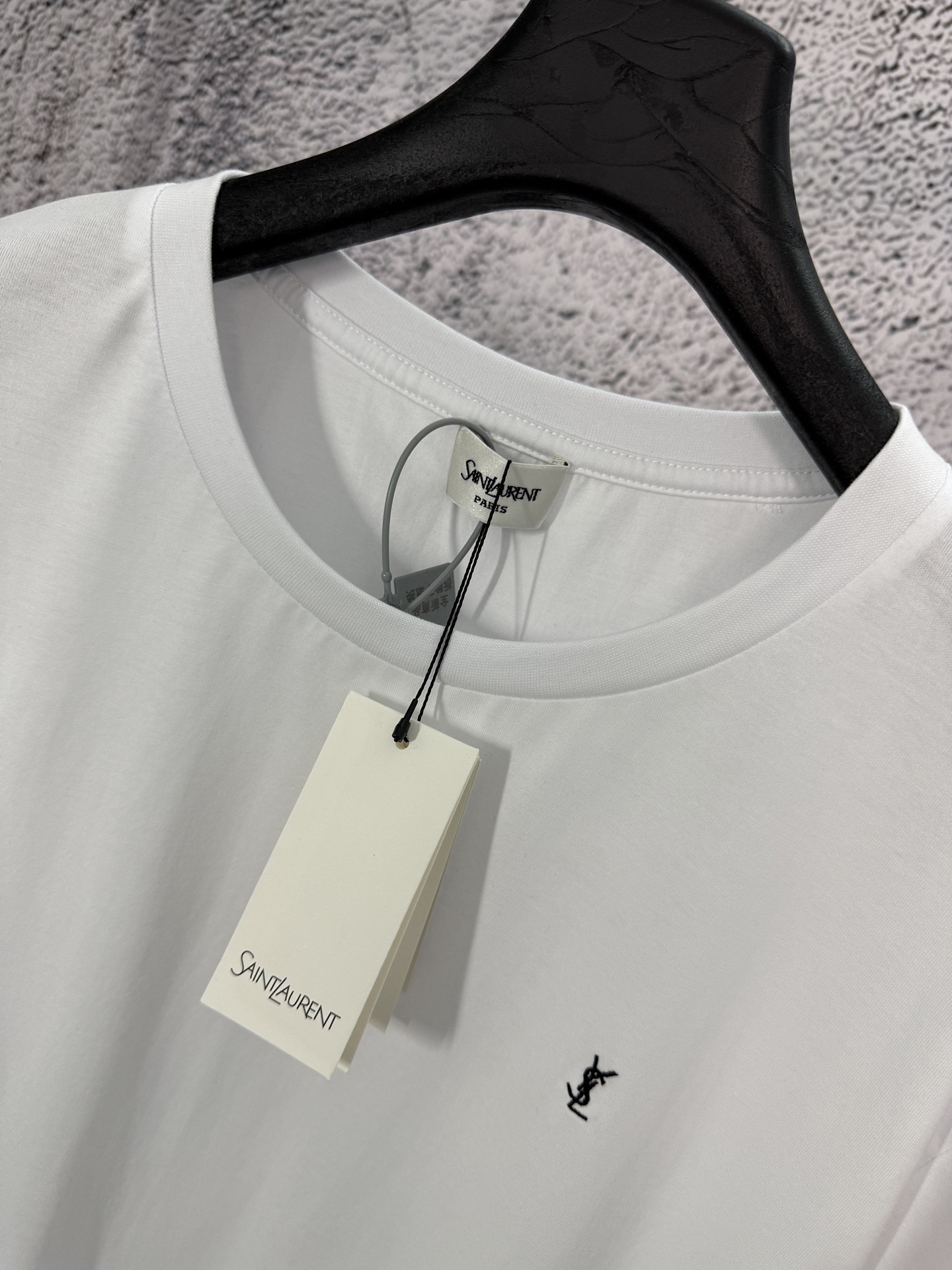 Saint Laurent Yves Saint Laurent 圣罗兰 26ss YSL纯色徽标刺绣圆领短袖T恤