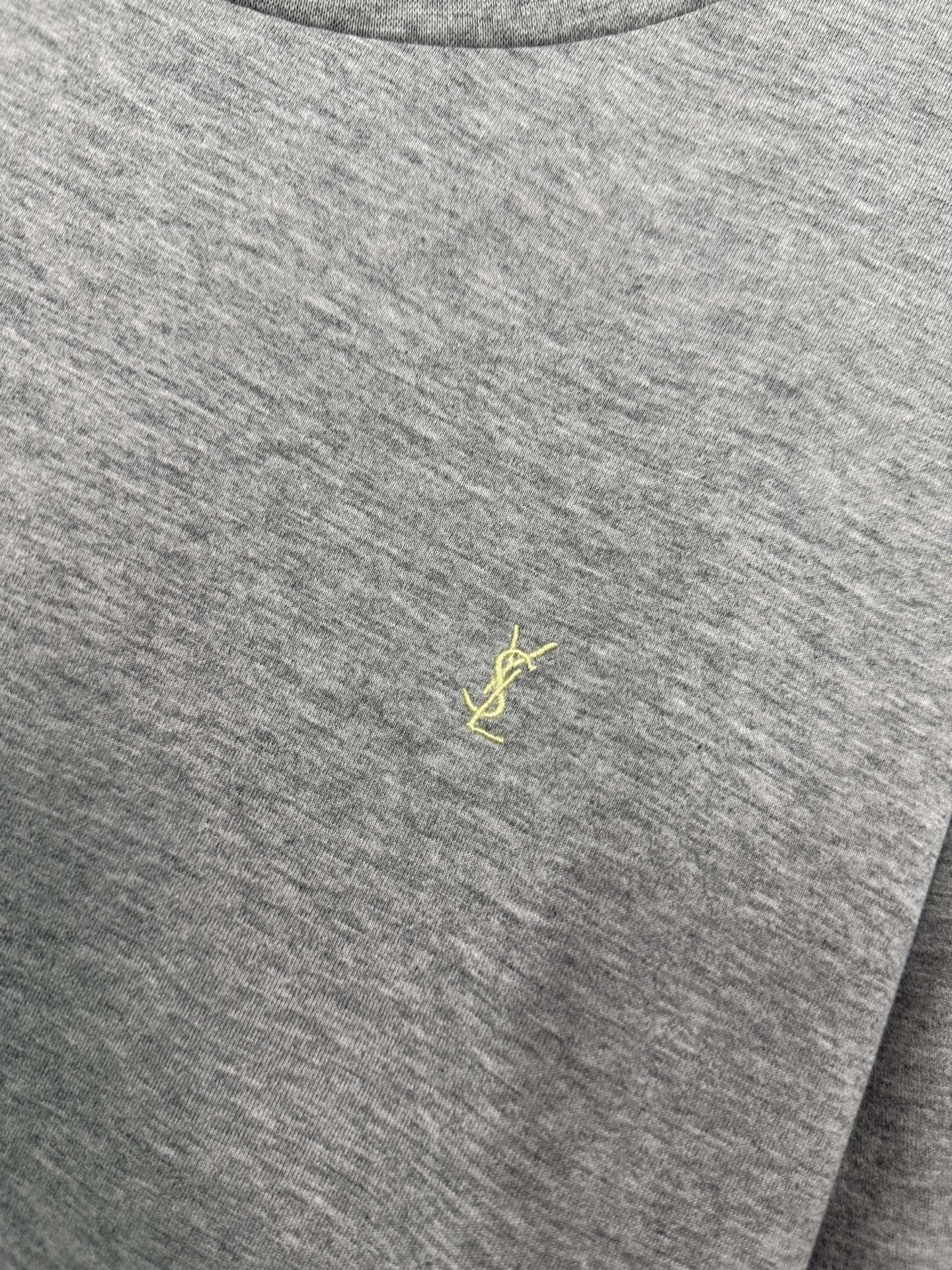 Saint Laurent Yves Saint Laurent 圣罗兰 26ss YSL纯色徽标刺绣圆领短袖T恤