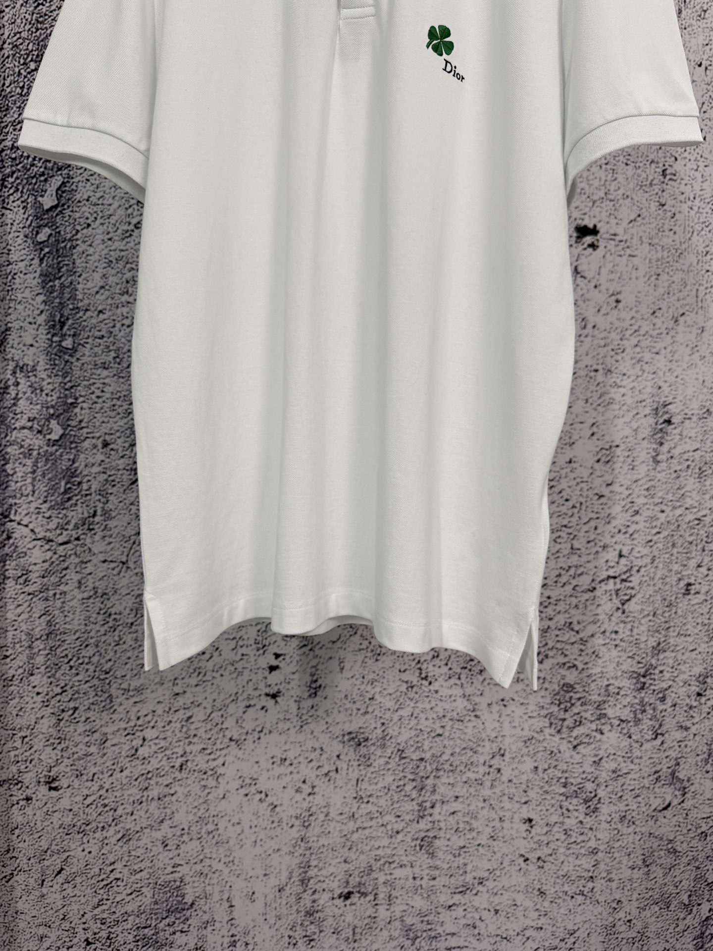 Dior DIOR 迪奥 26ss 四叶草刺绣贝壳纽扣短袖polo衫