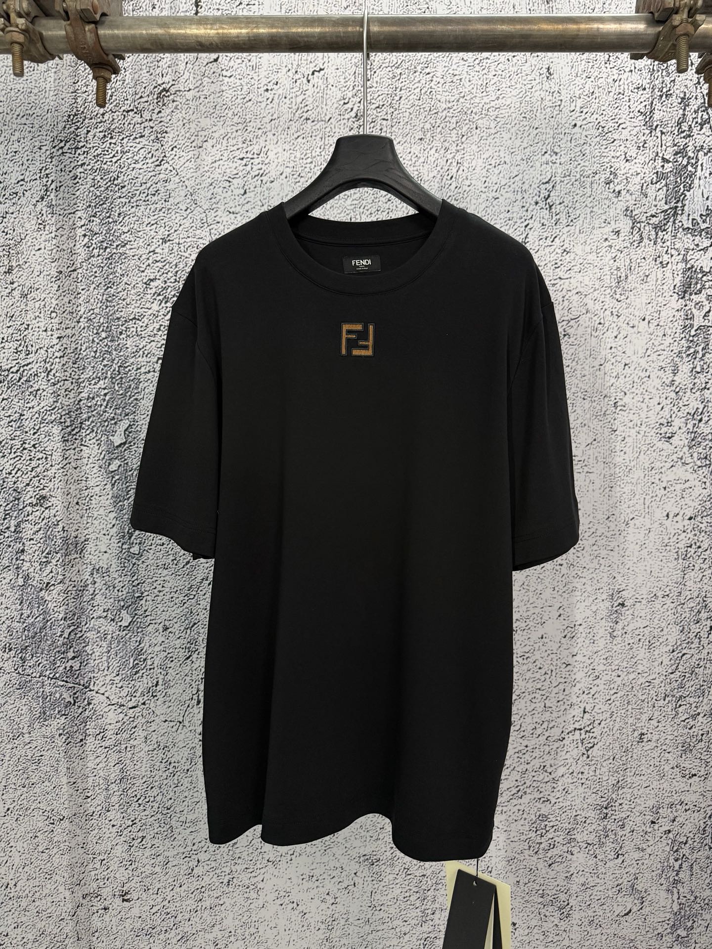 Fendi FENDI 芬迪 26ss 双F皮绒刺绣标识短袖T恤