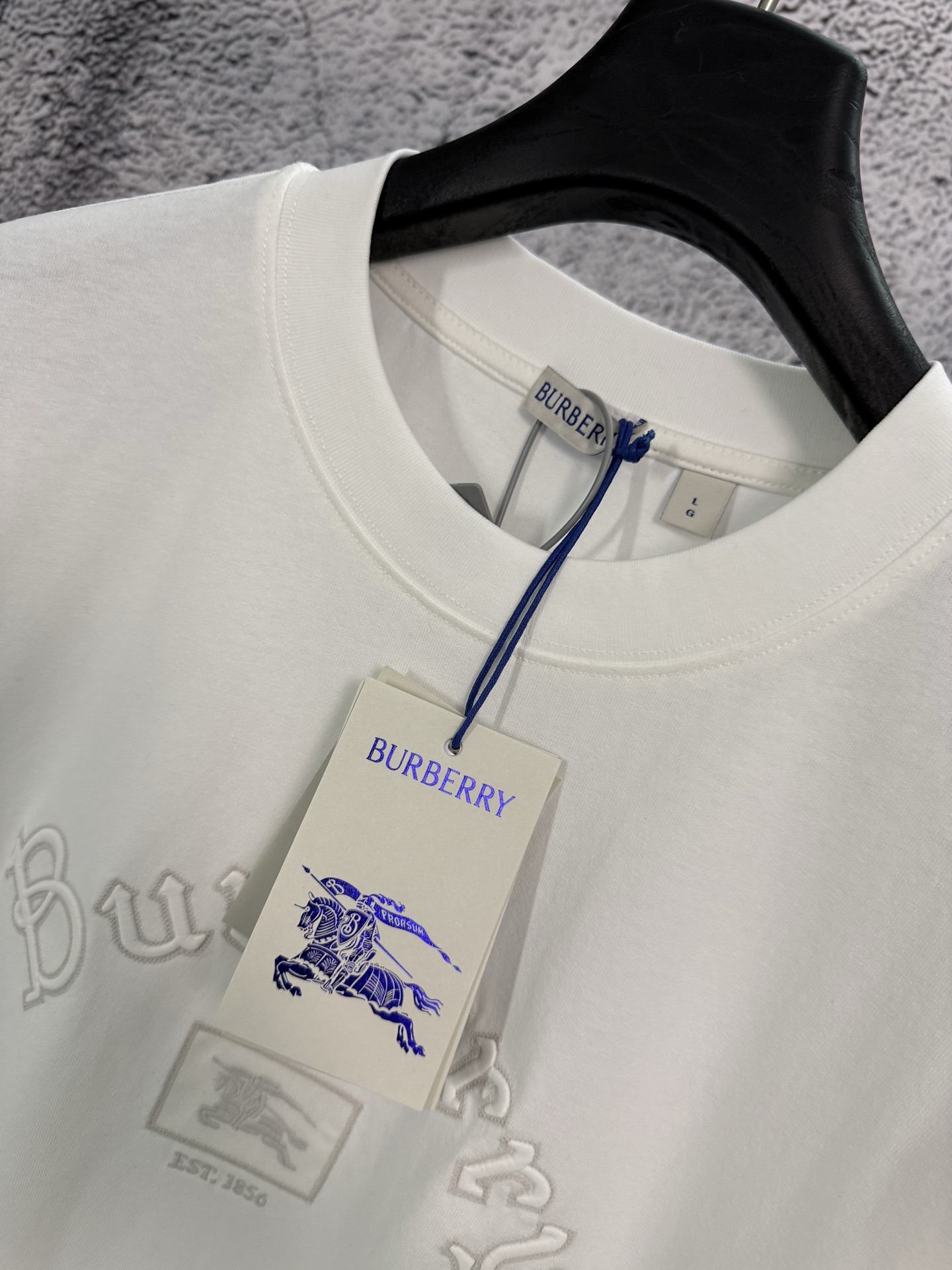 Burberry BURBERRY 巴宝莉 26ss 哥特式徽标棉质刺绣短袖T恤衫