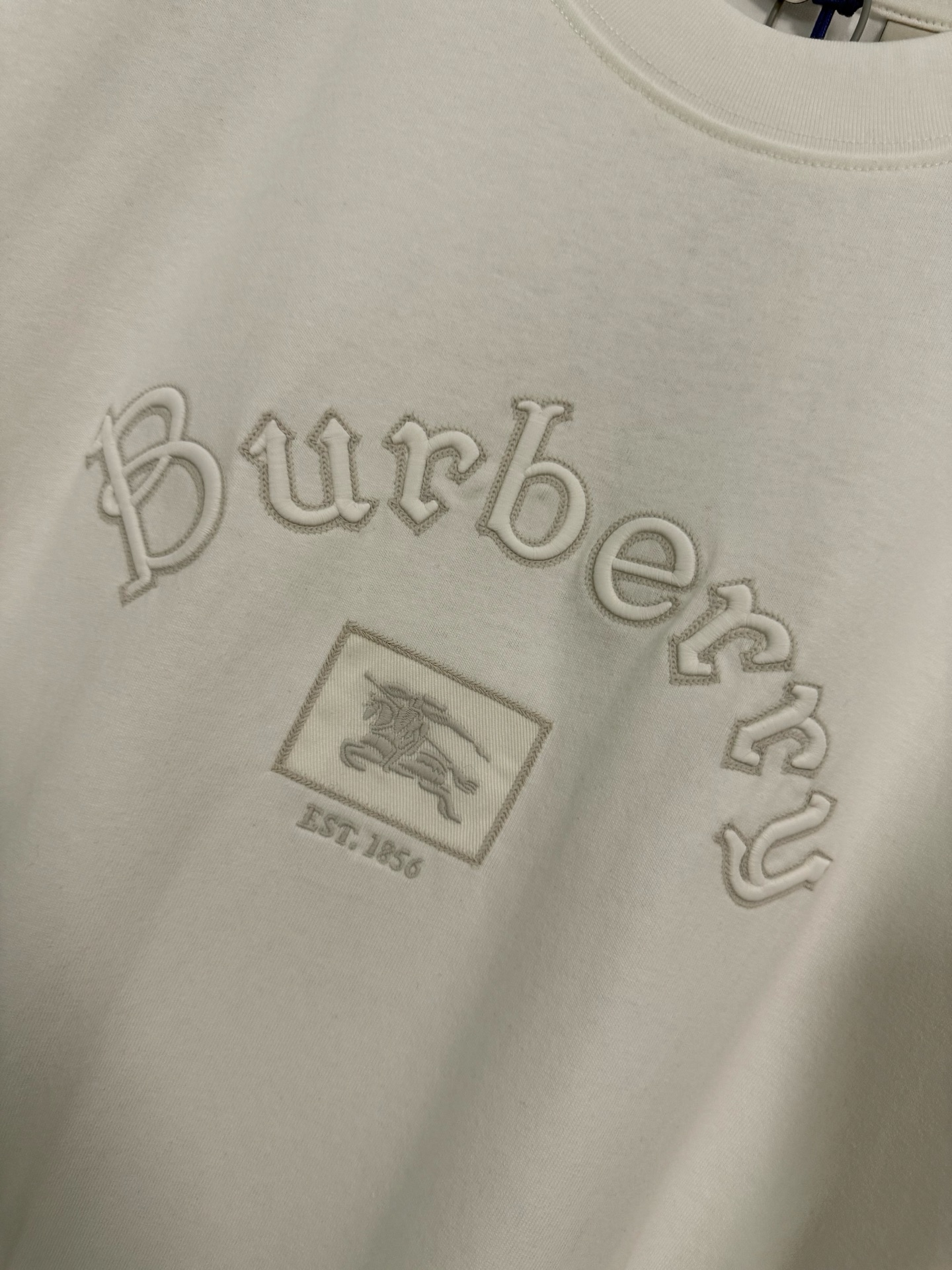 Burberry BURBERRY 巴宝莉 26ss 哥特式徽标棉质刺绣短袖T恤衫
