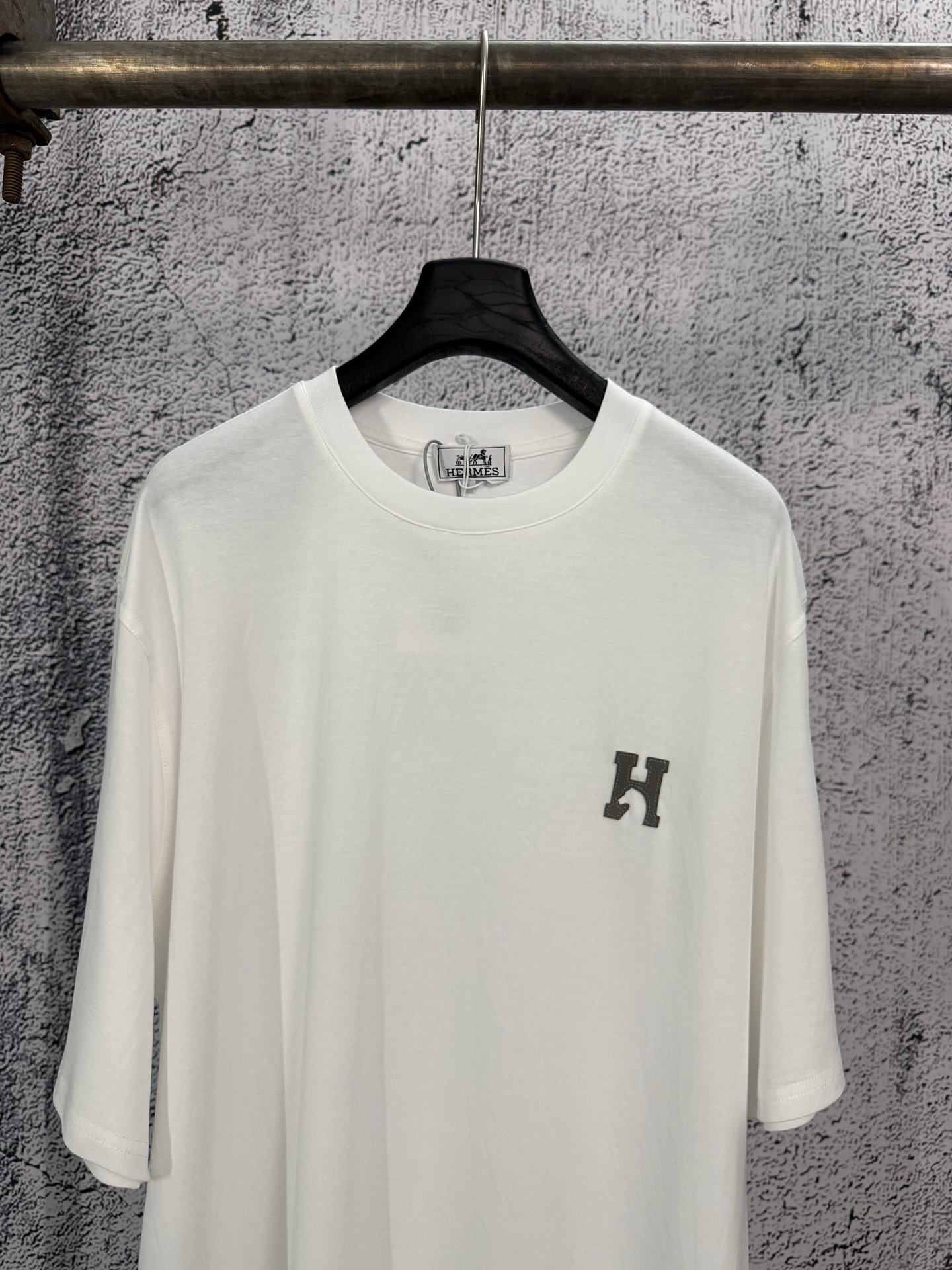 Hermès Hermes 爱马仕 26ss Paris骏马皮革刺绣短袖T恤