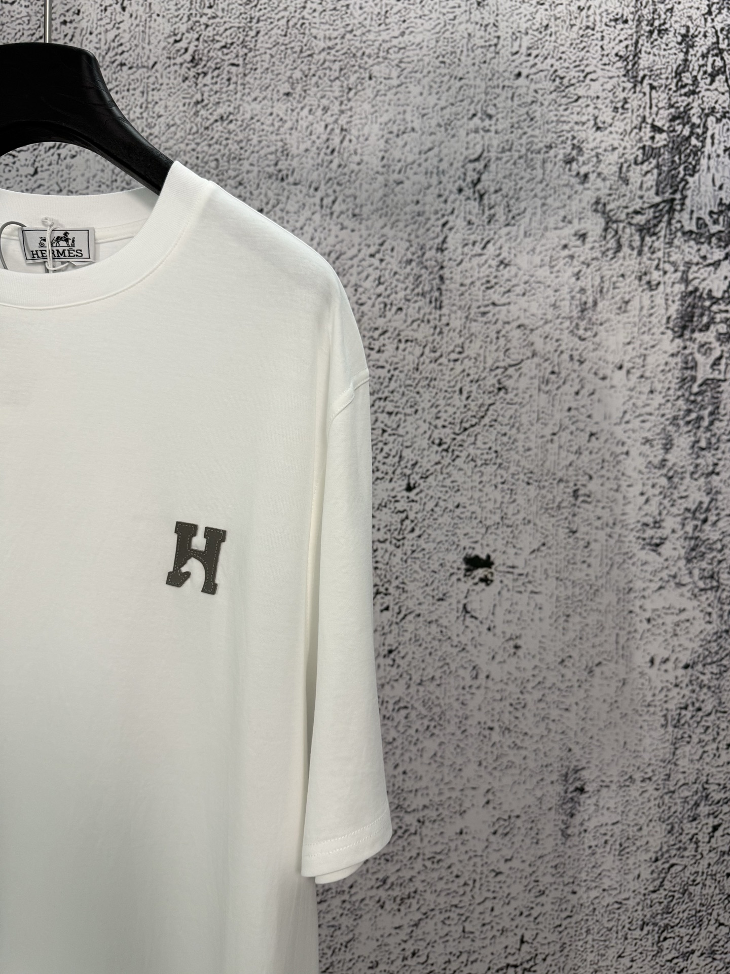 Hermès Hermes 爱马仕 26ss Paris骏马皮革刺绣短袖T恤