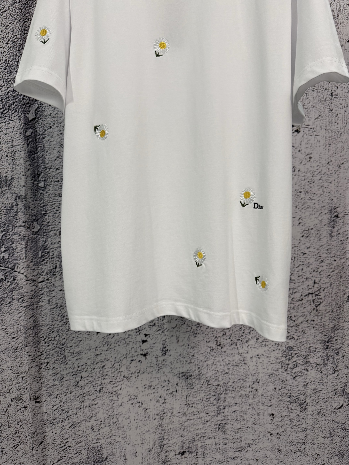 Dior Dior 迪奥 26ss 棉质针织雏菊刺绣圆领短袖T恤