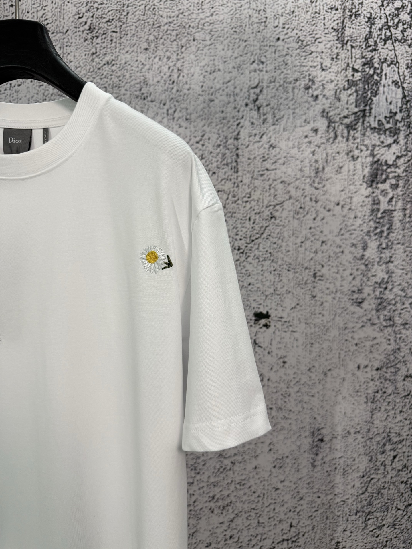 Dior Dior 迪奥 26ss 棉质针织雏菊刺绣圆领短袖T恤