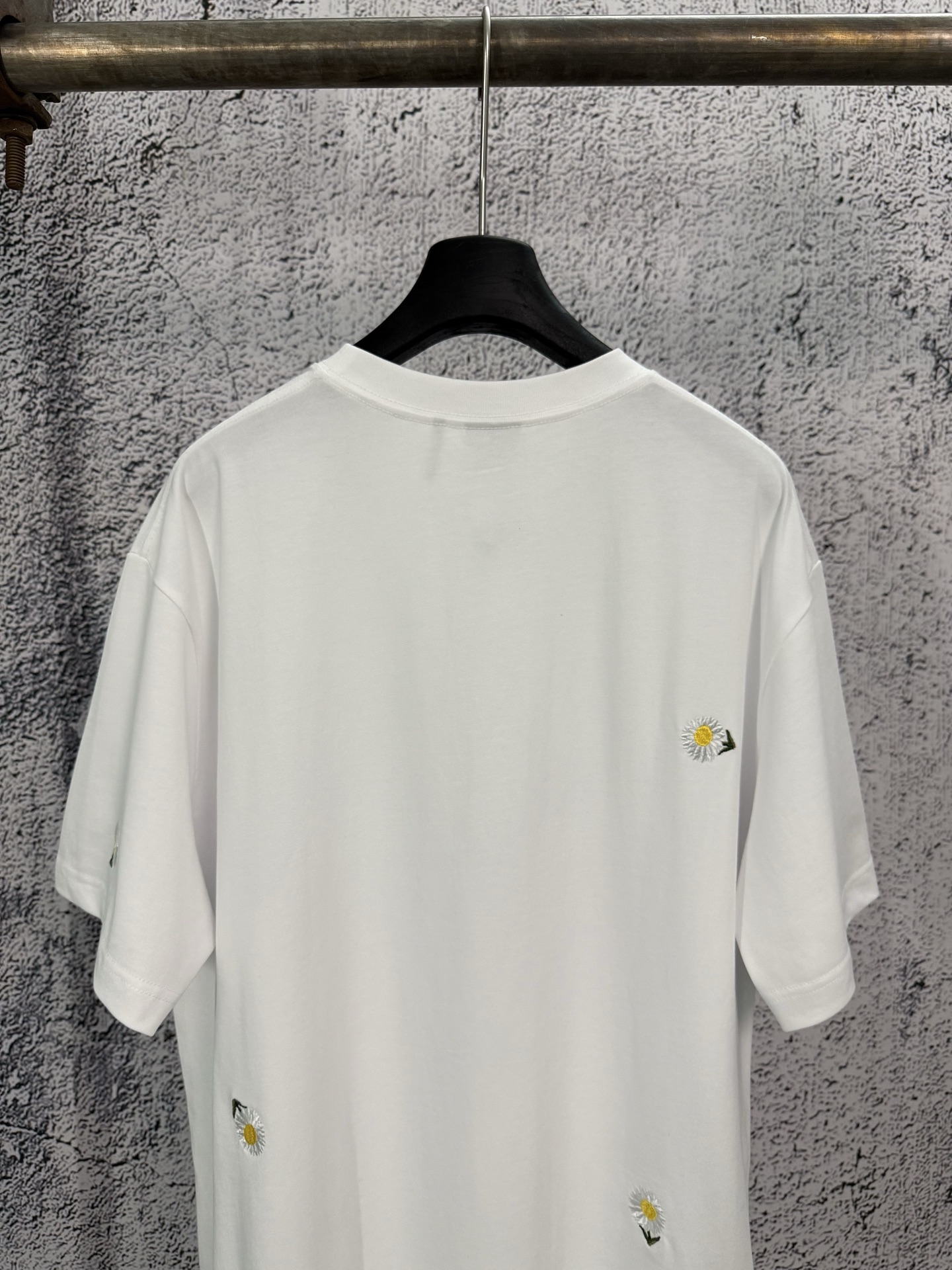Dior Dior 迪奥 26ss 棉质针织雏菊刺绣圆领短袖T恤