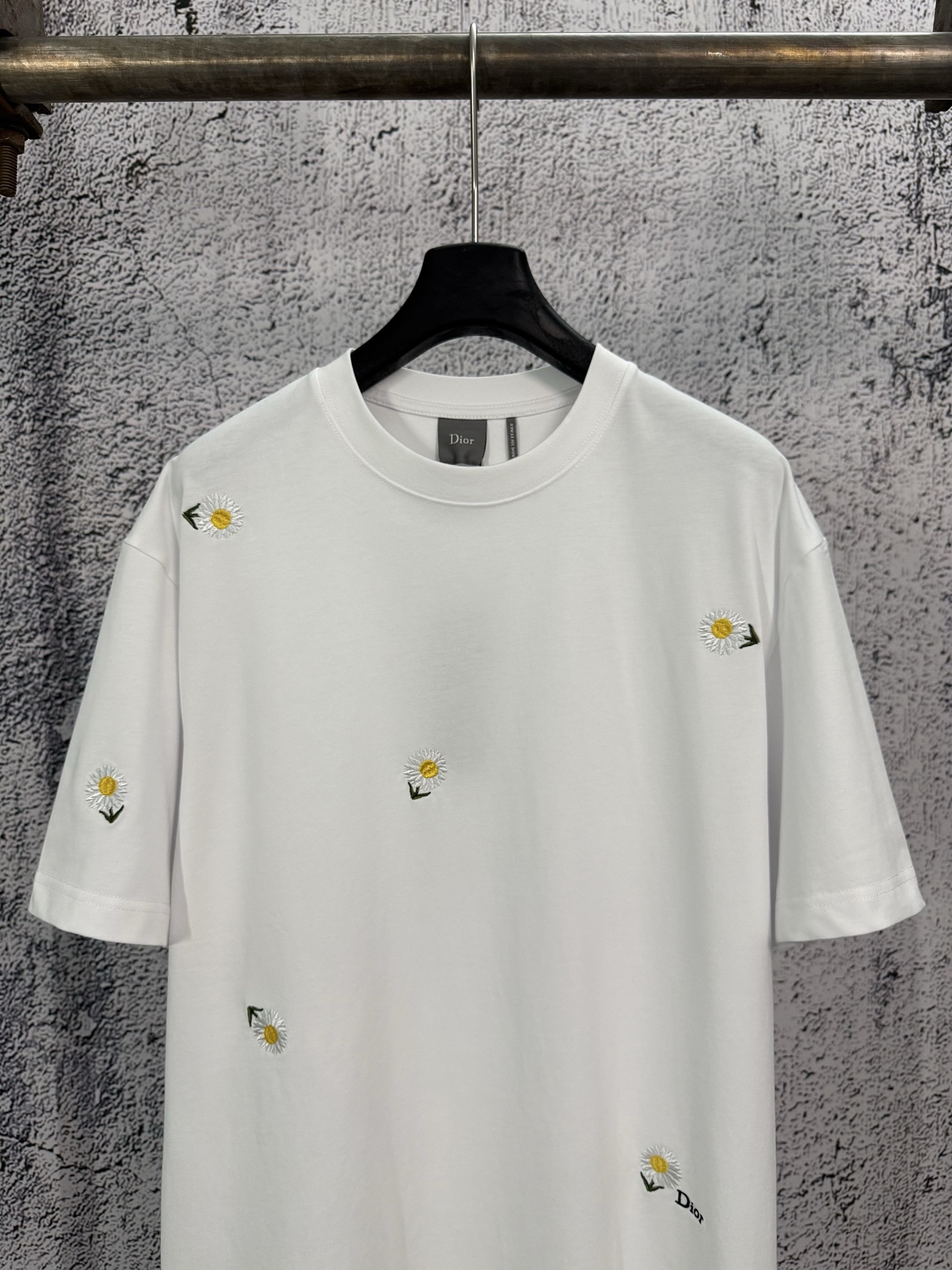 Dior Dior 迪奥 26ss 棉质针织雏菊刺绣圆领短袖T恤
