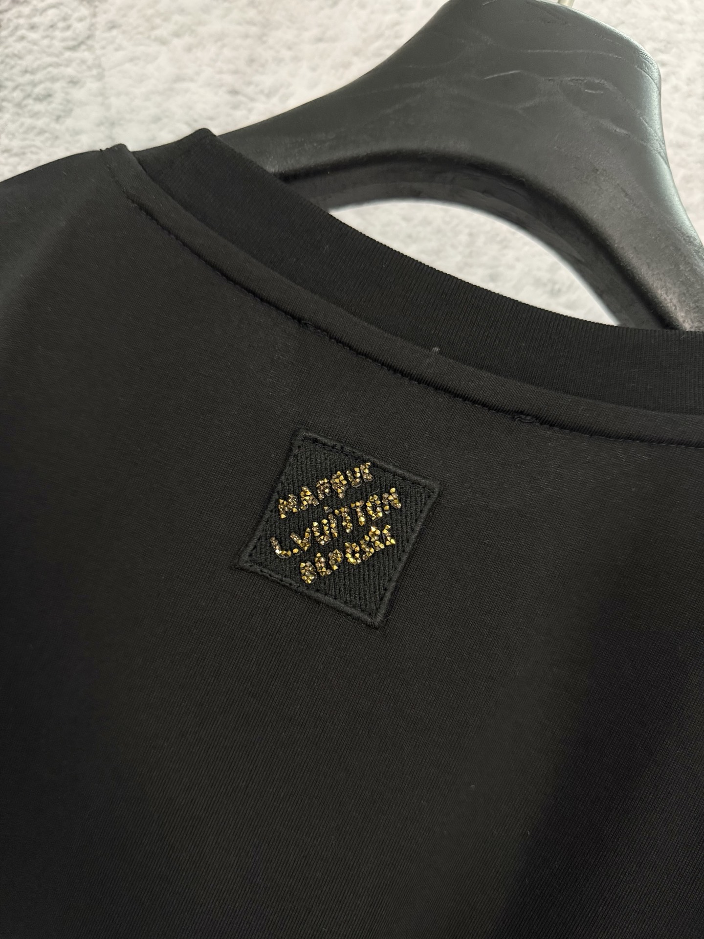 Louis Vuitton LOUIS VUITTON 路易威登 26ss LV 金色珠片刺绣短袖T恤