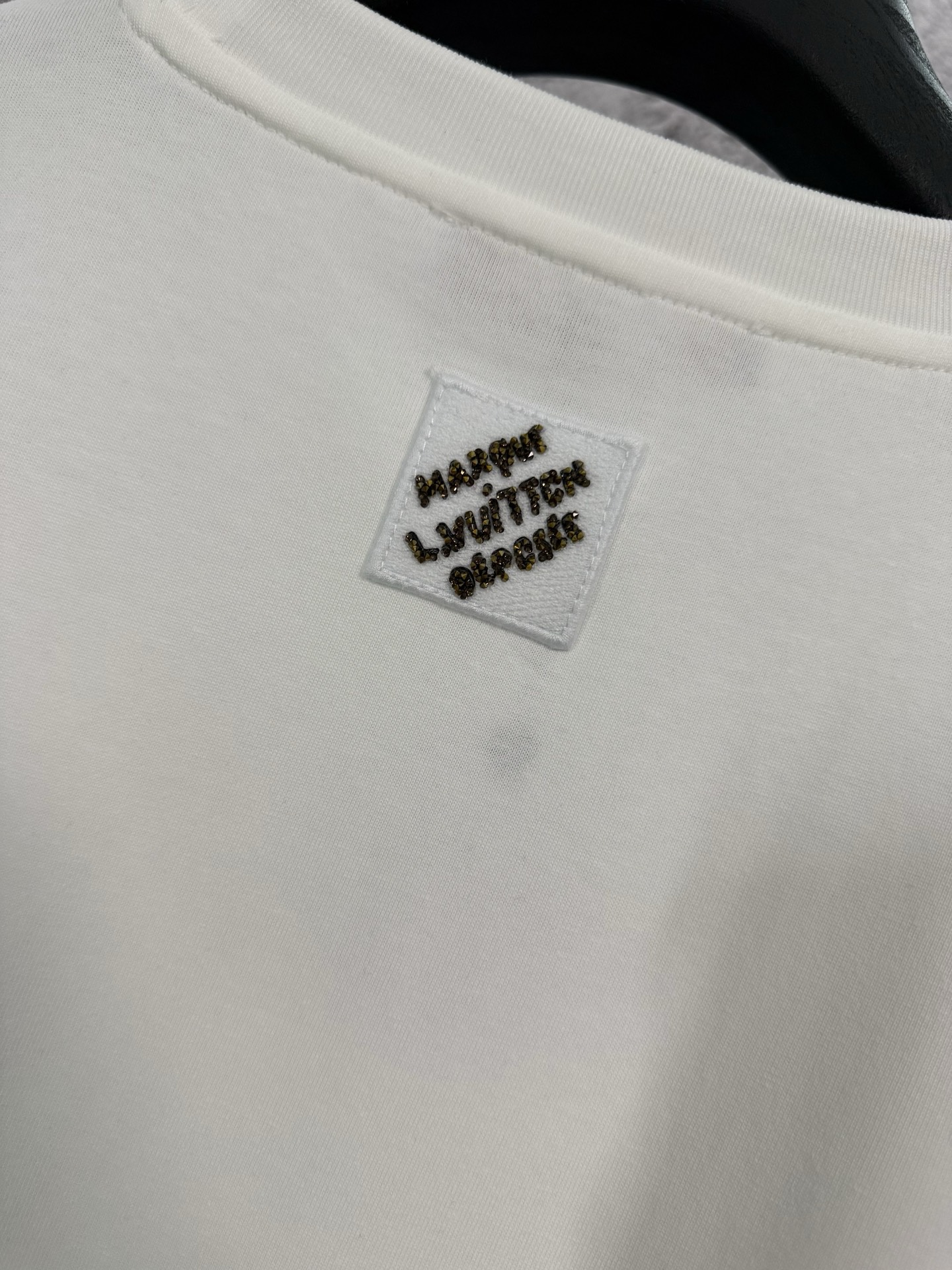 Louis Vuitton LOUIS VUITTON 路易威登 26ss LV 金色珠片刺绣短袖T恤
